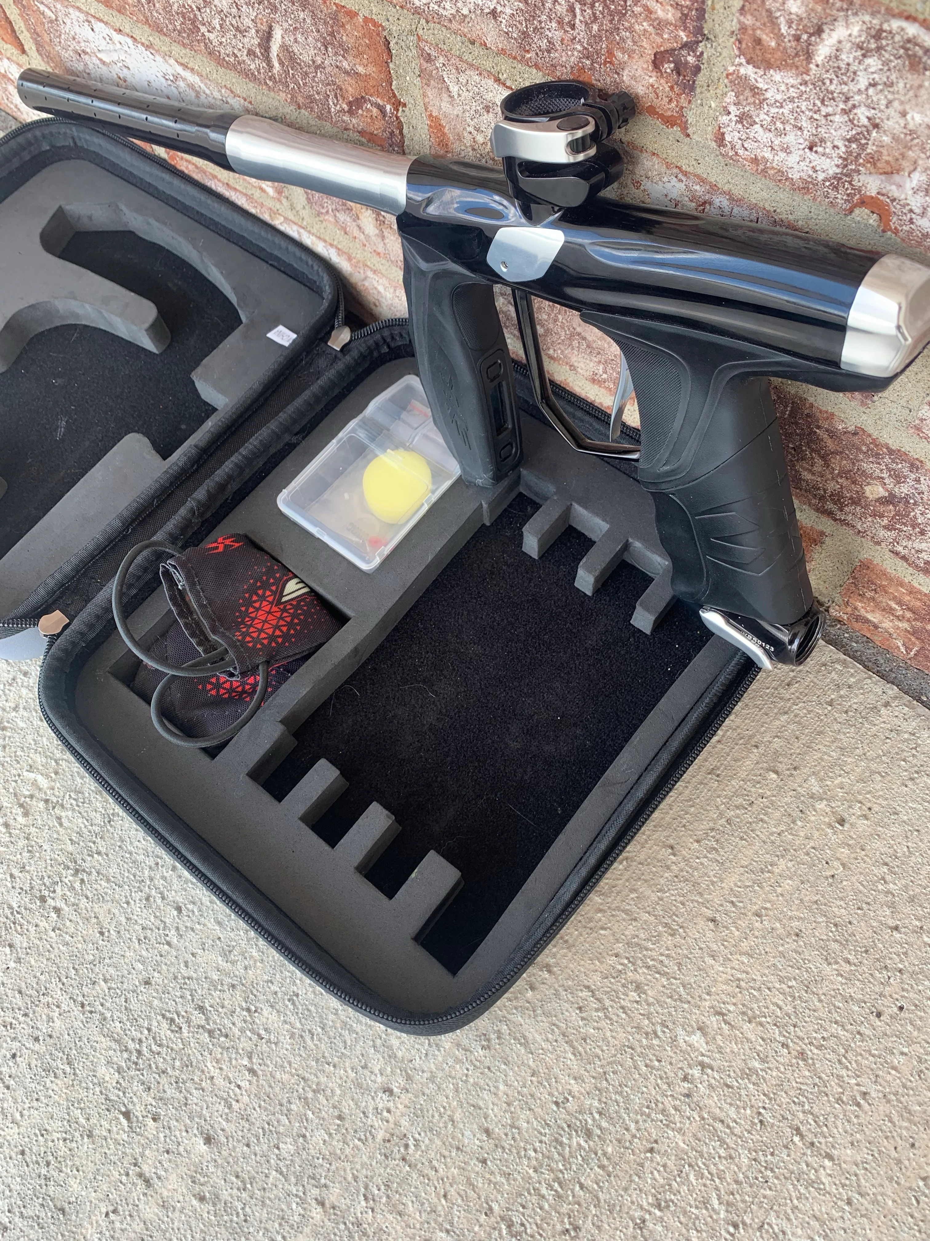 Used Empire SYX Paintball Marker- Black/Silver - Image 5