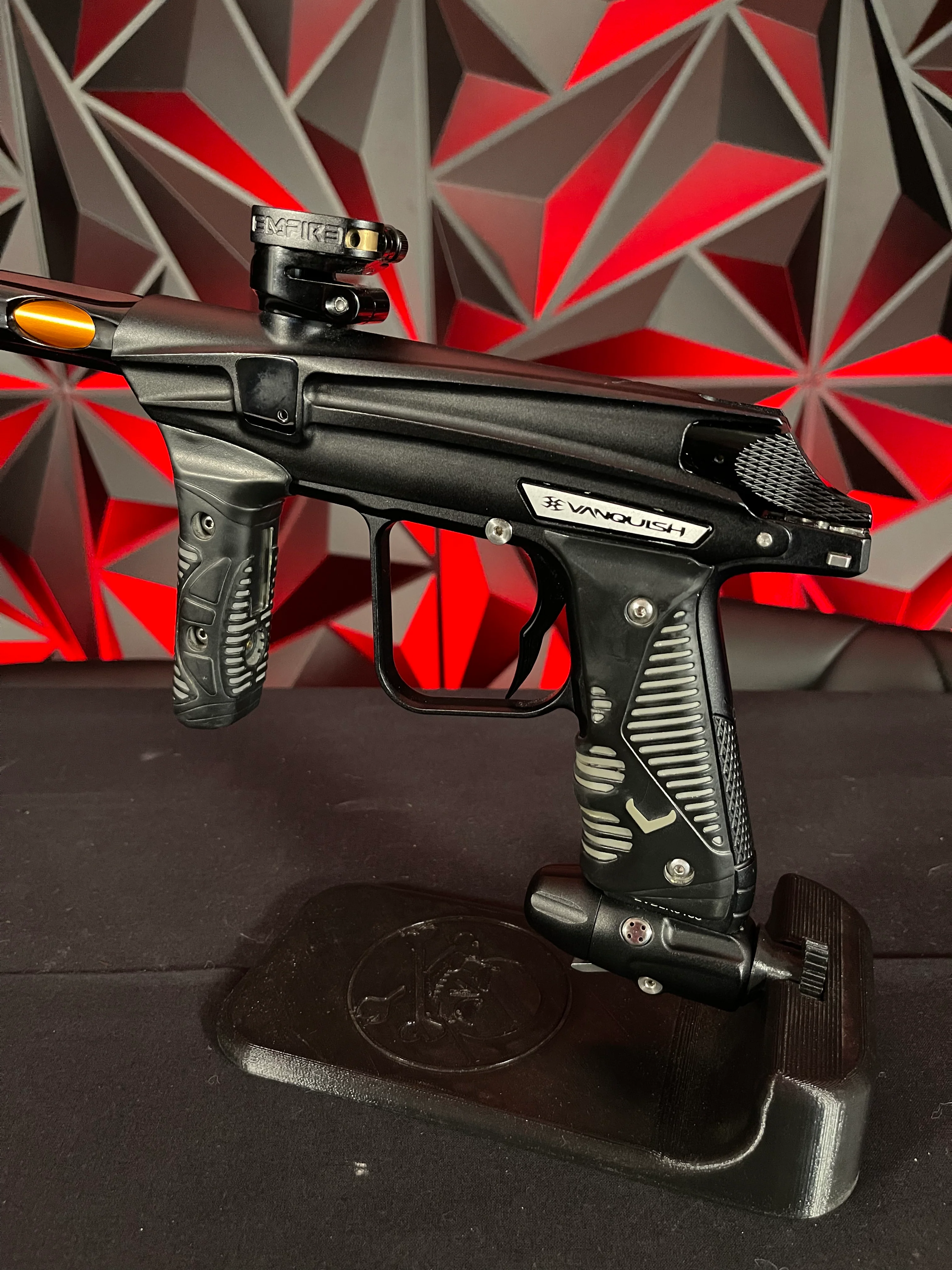 Used Empire Vanquish 1.5 Paintball Gun - Black w/ V16 Bolt & Freak Barrel System - Image 2