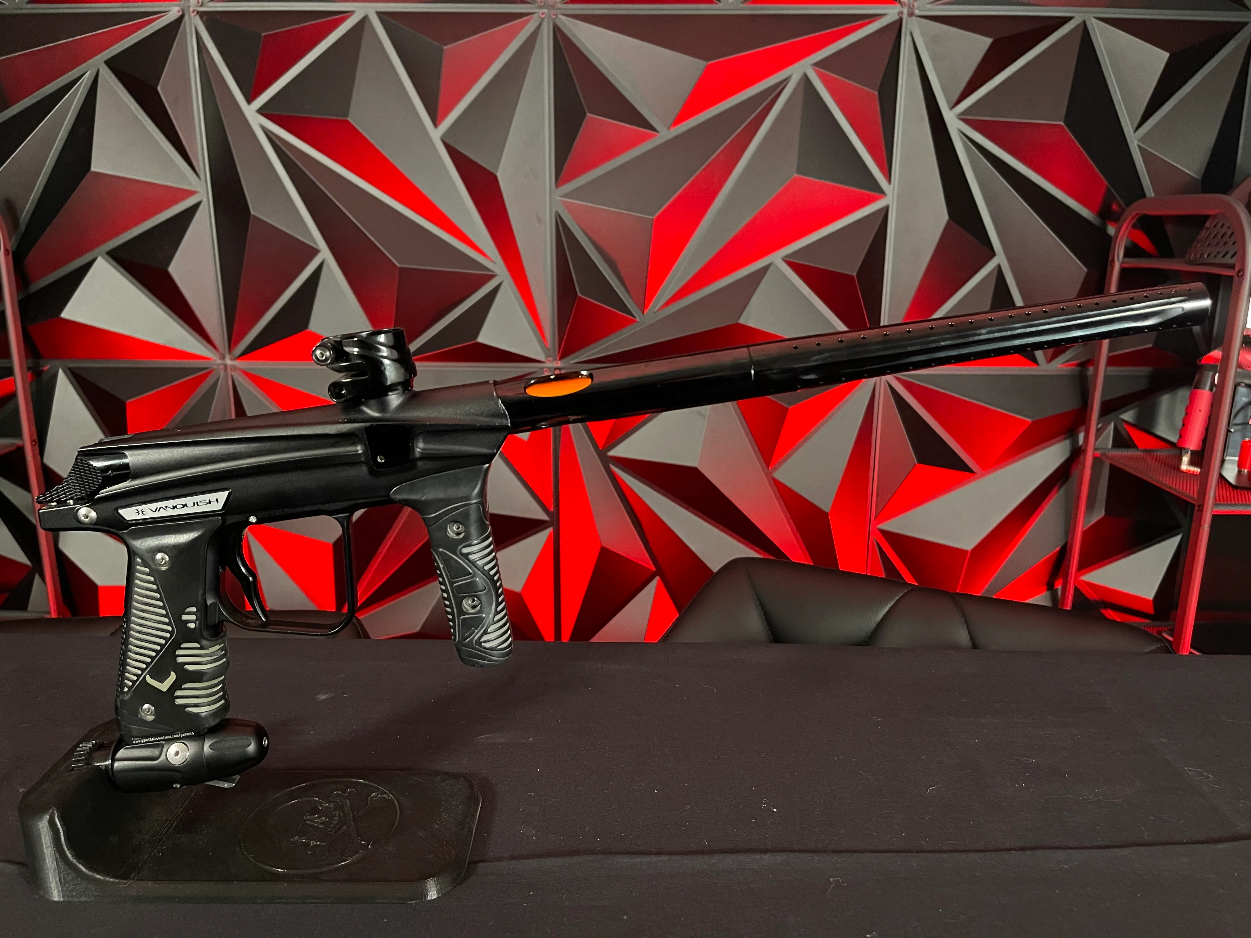 Used Empire Vanquish 1.5 Paintball Gun - Black w/ V16 Bolt & Freak Barrel System - Image 5
