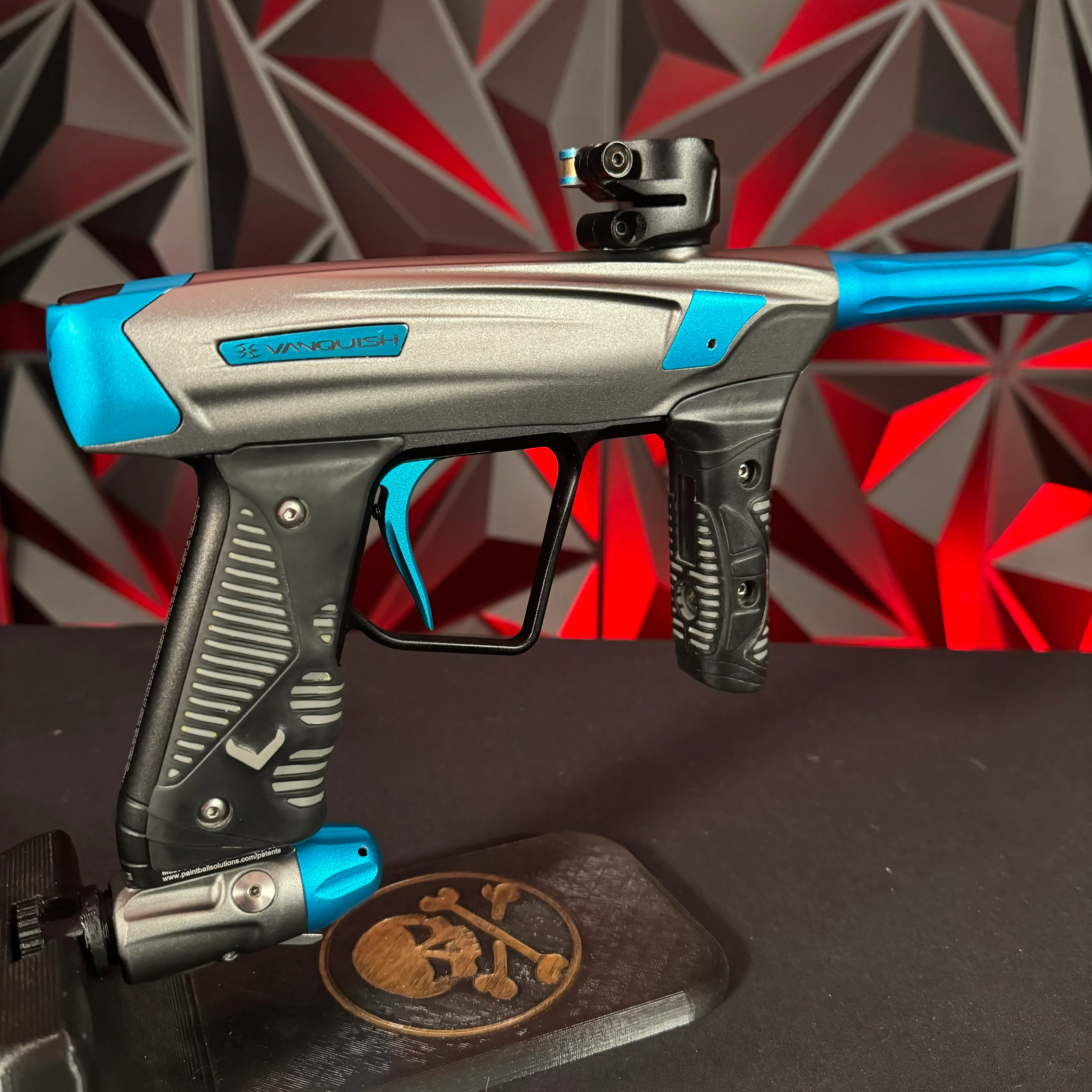 Used Empire Vanquish 2.0 Paintball Maker - Blue Steel w/ 4 backs - Image 2