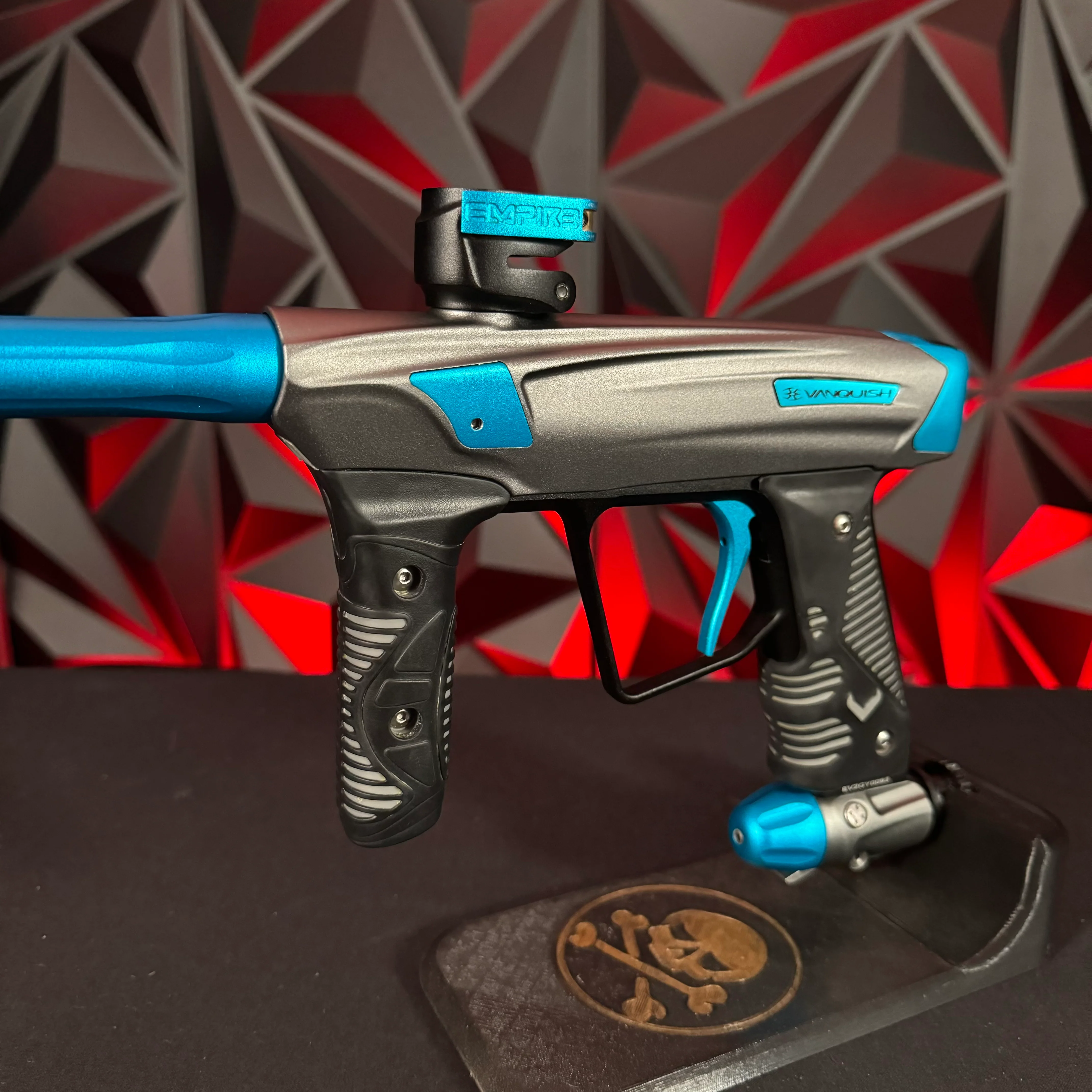 Used Empire Vanquish 2.0 Paintball Maker - Blue Steel w/ 4 backs - Image 5