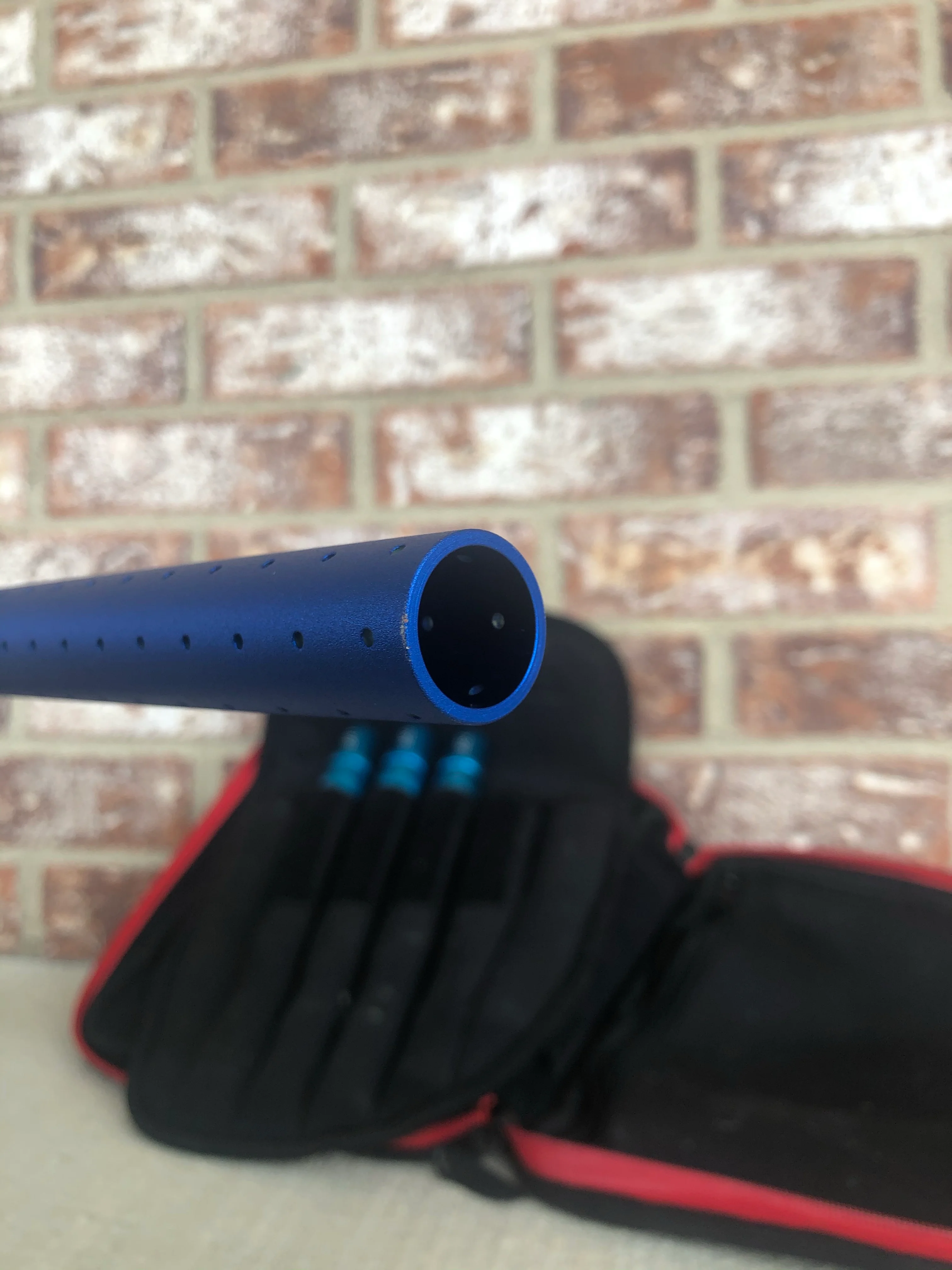 Used Empire Vanquish GT w/ V16 bolt Paintball Maker- Blue/Teal - Image 8