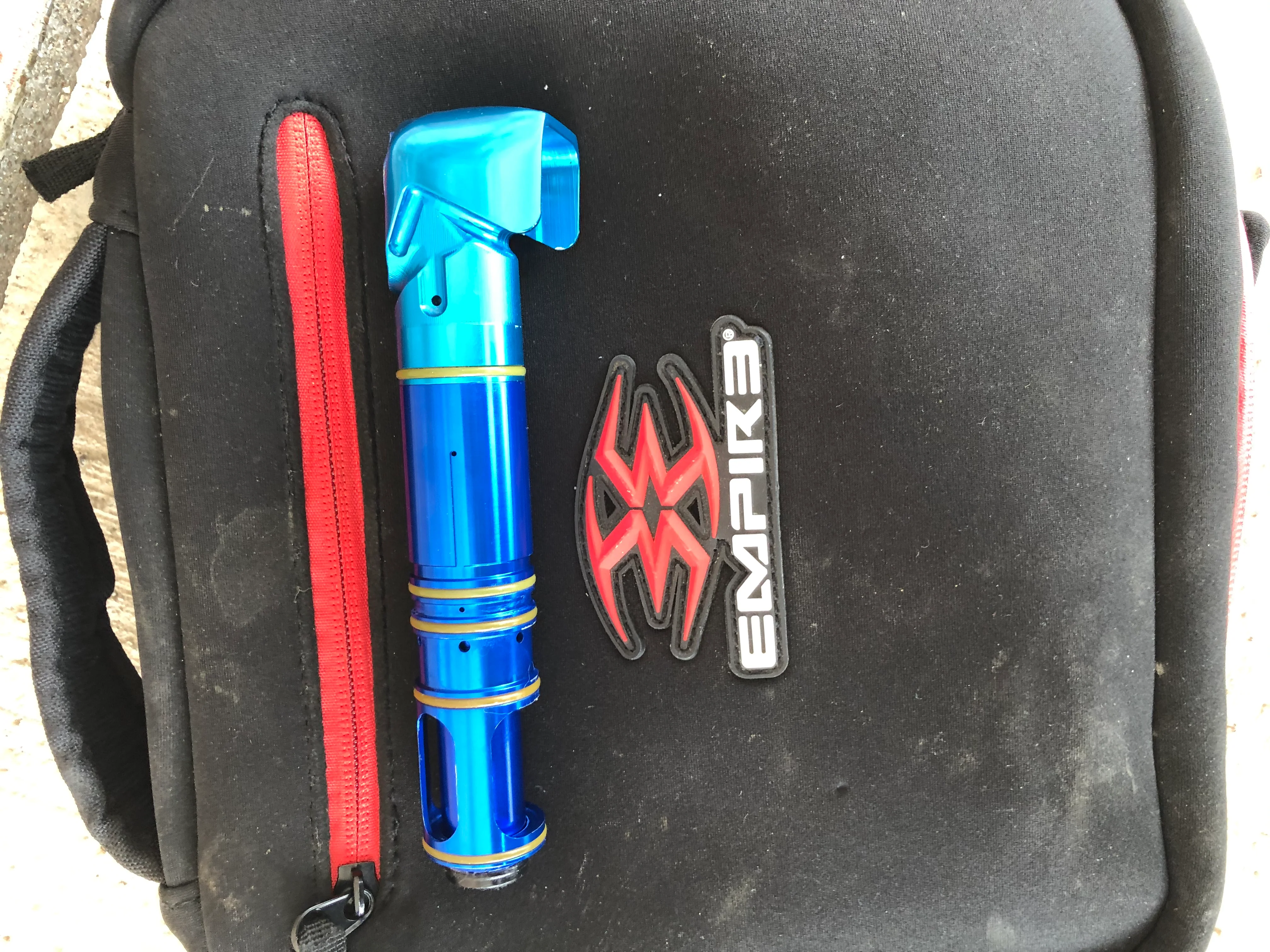 Used Empire Vanquish GT w/ V16 bolt Paintball Maker- Blue/Teal - Image 9
