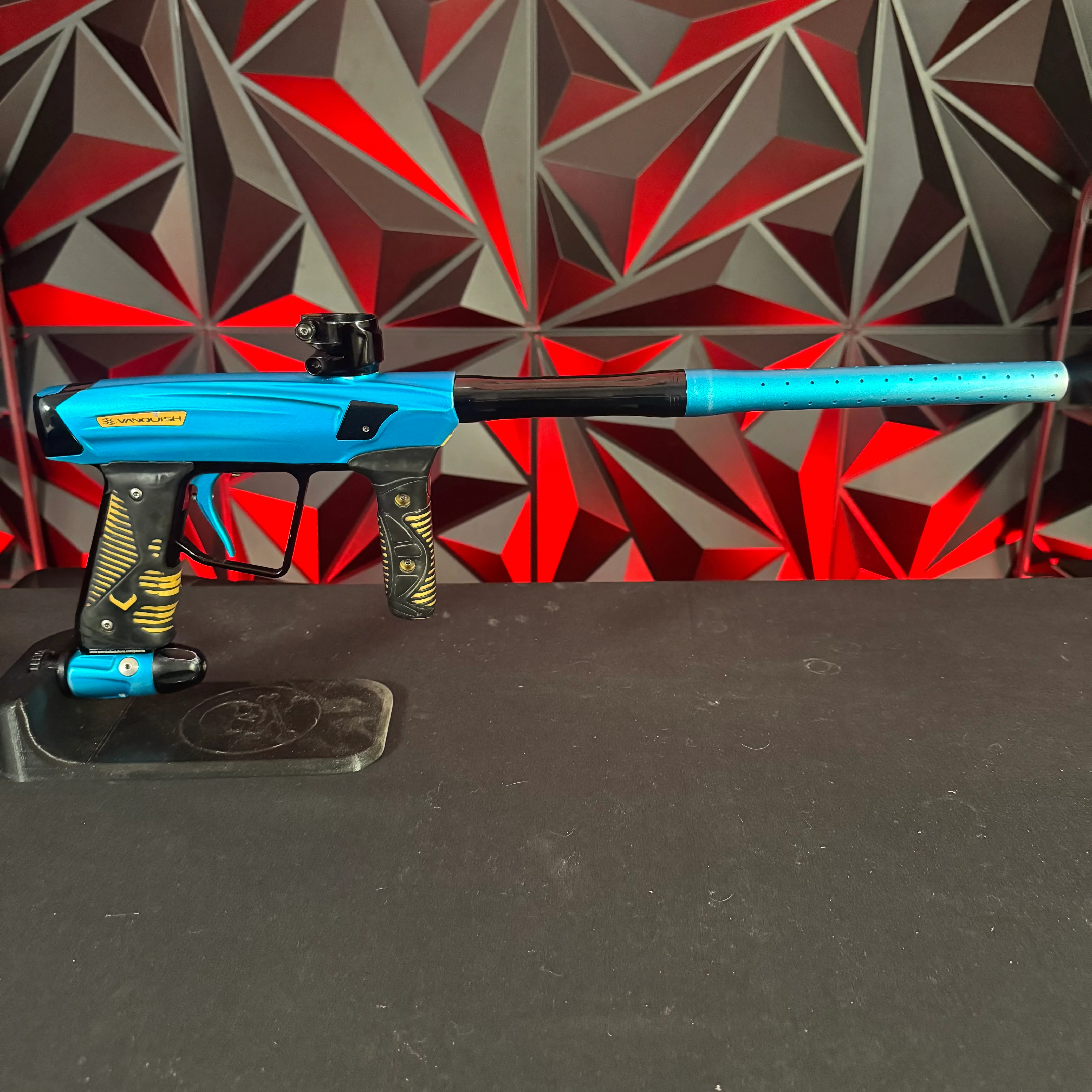 Used Empire Vanquish GT Paintball Marker - Blue/Black w/v16 Engine - Image 7