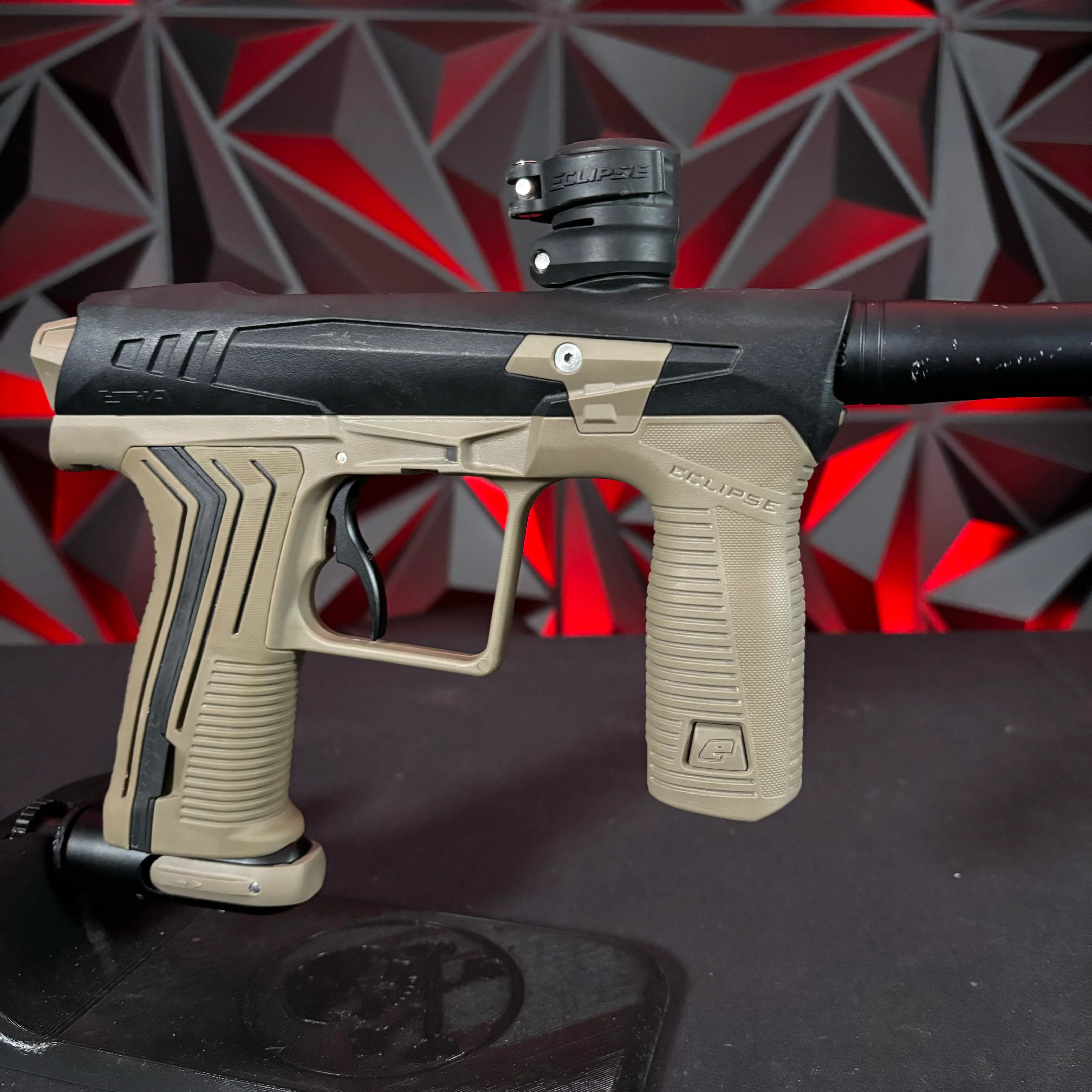 Used Planet Eclipse Etha 2 Paintball Marker - Black / Earth - Image 4
