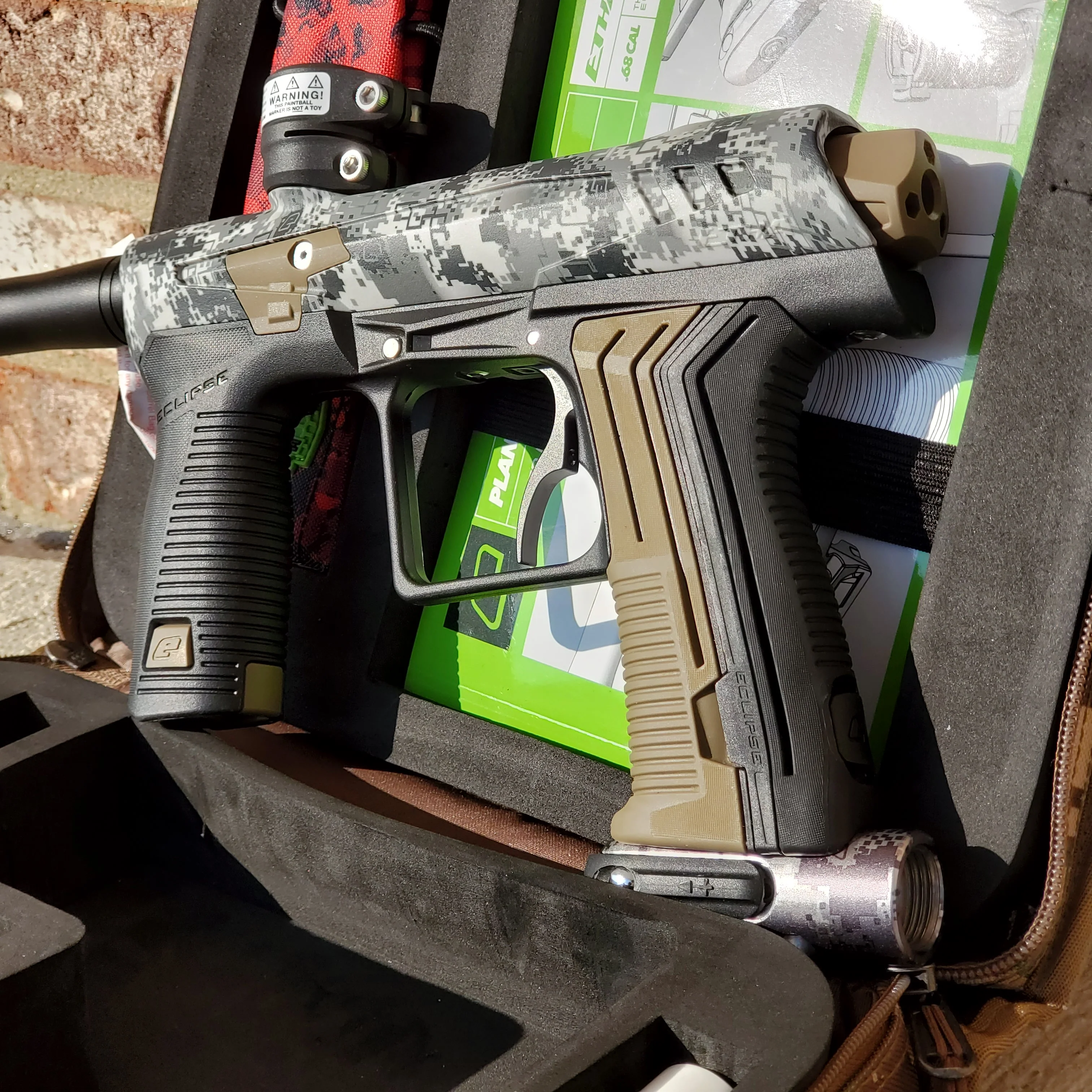 Used Etha 2 Paintball Marker - Urban Camo / Earth - Image 3