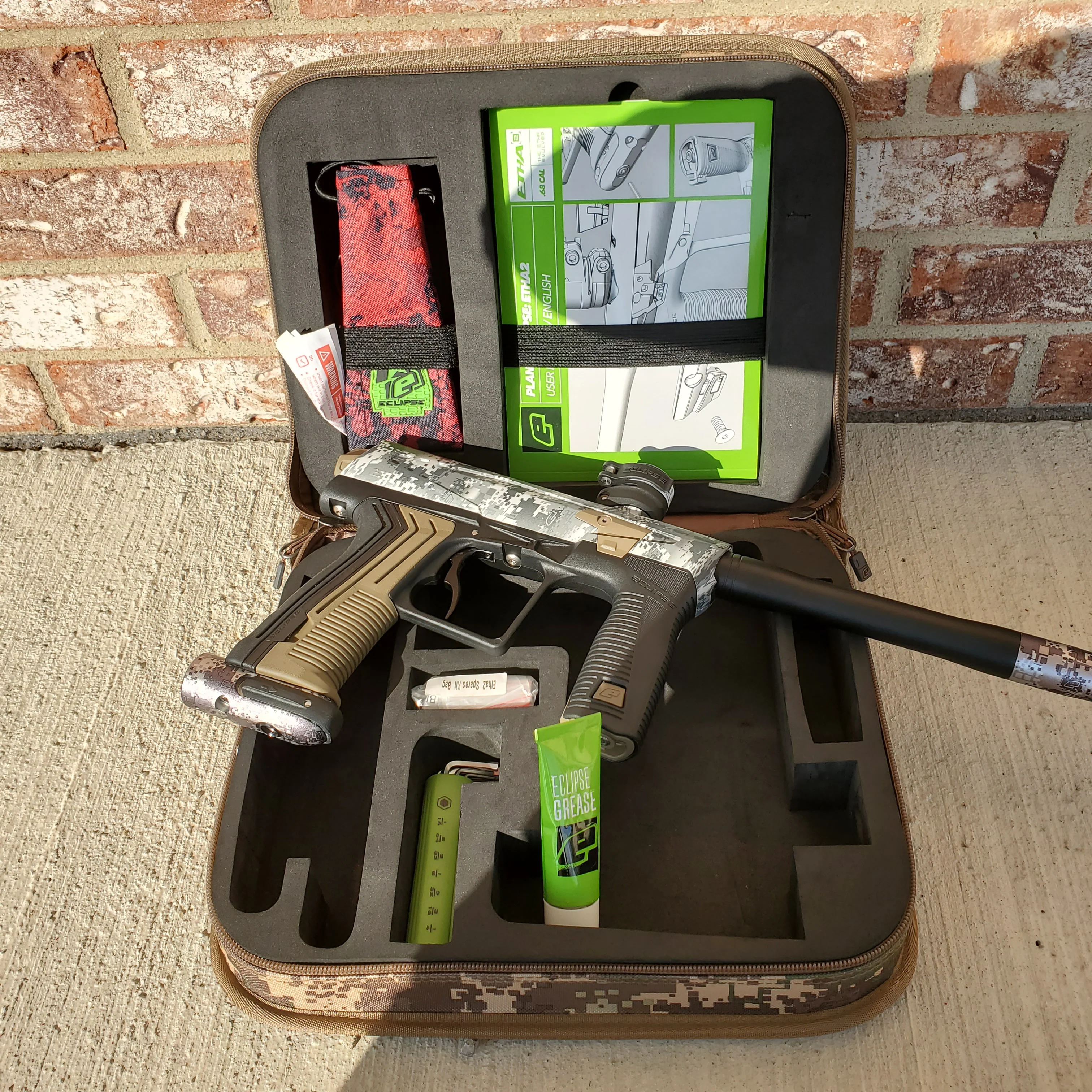 Used Etha 2 Paintball Marker - Urban Camo / Earth - Image 5