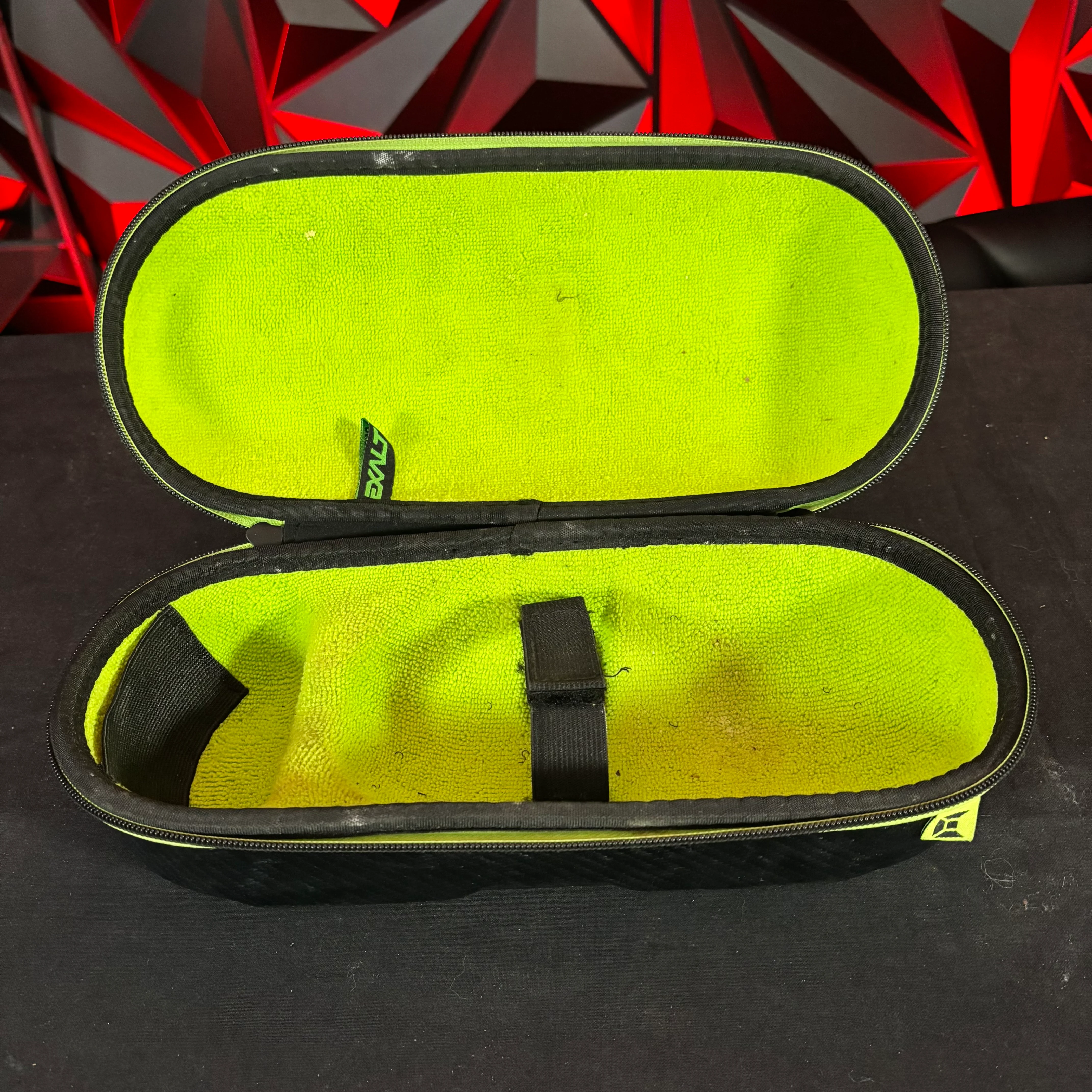 Used Exalt Black Carbon Tank Case - Image 2
