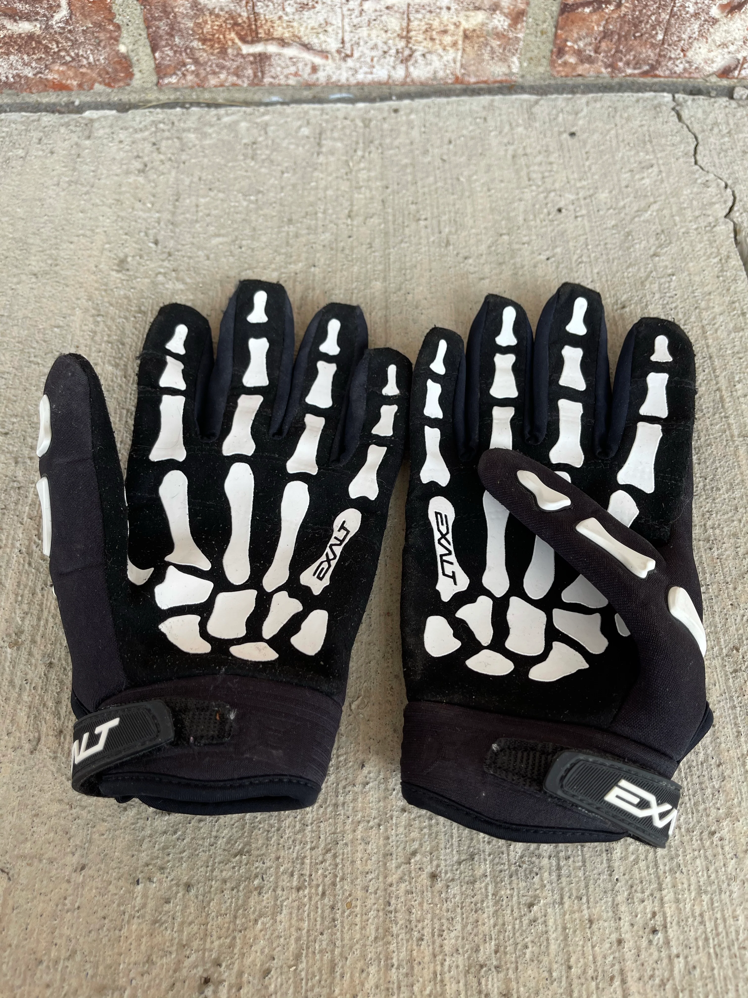 Used Exalt Death Grip Full Finger - White - Medium - Image 2