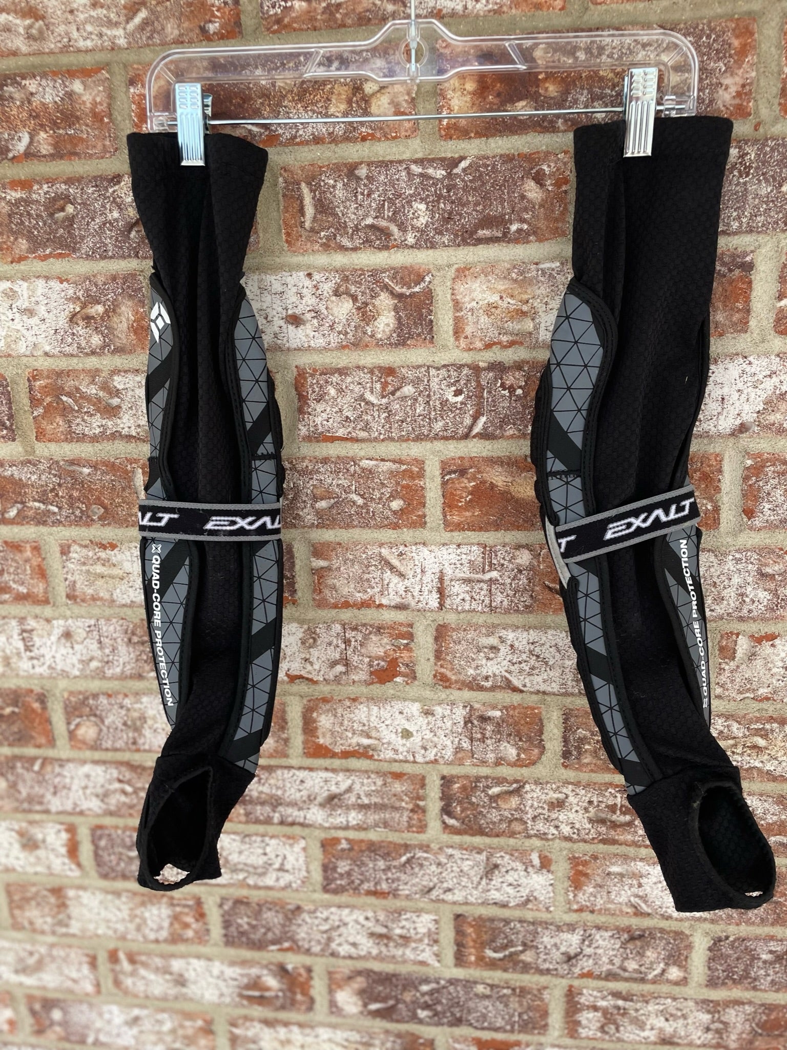 Used Exalt Freeflex Elbow Pads - Black Size Small - Image 2