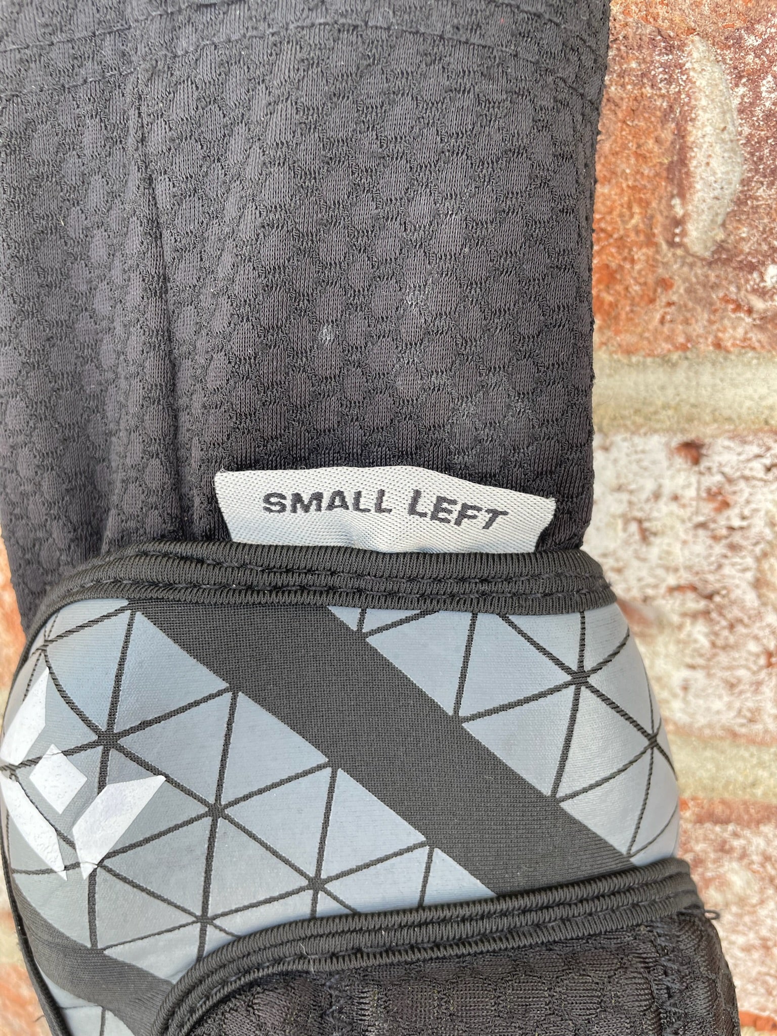 Used Exalt Freeflex Elbow Pads - Black Size Small - Image 3