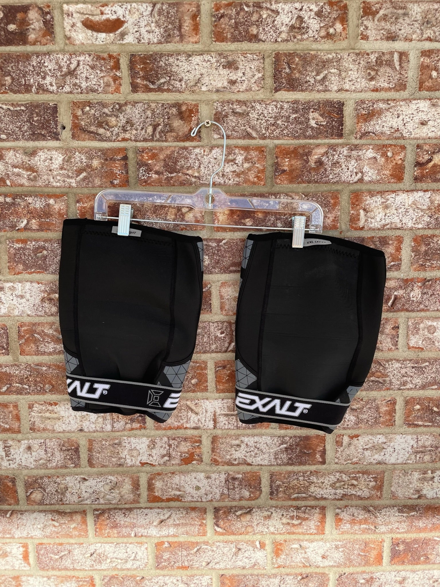 Used Exalt Freeflex Knee Pads - 2XL - Black - Image 2