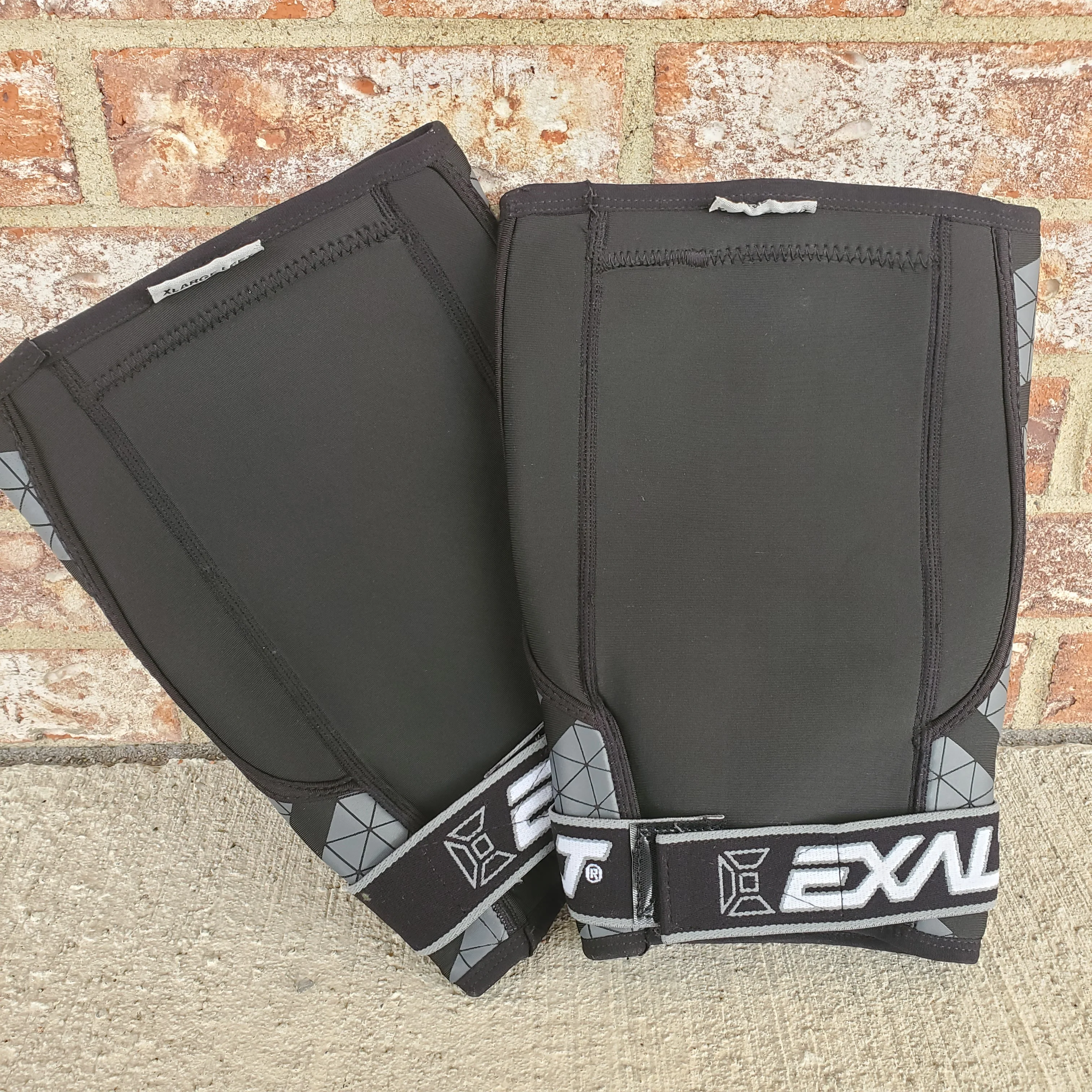 Used Exalt Freeflex Knee Pads - X-Large - Black - Image 2
