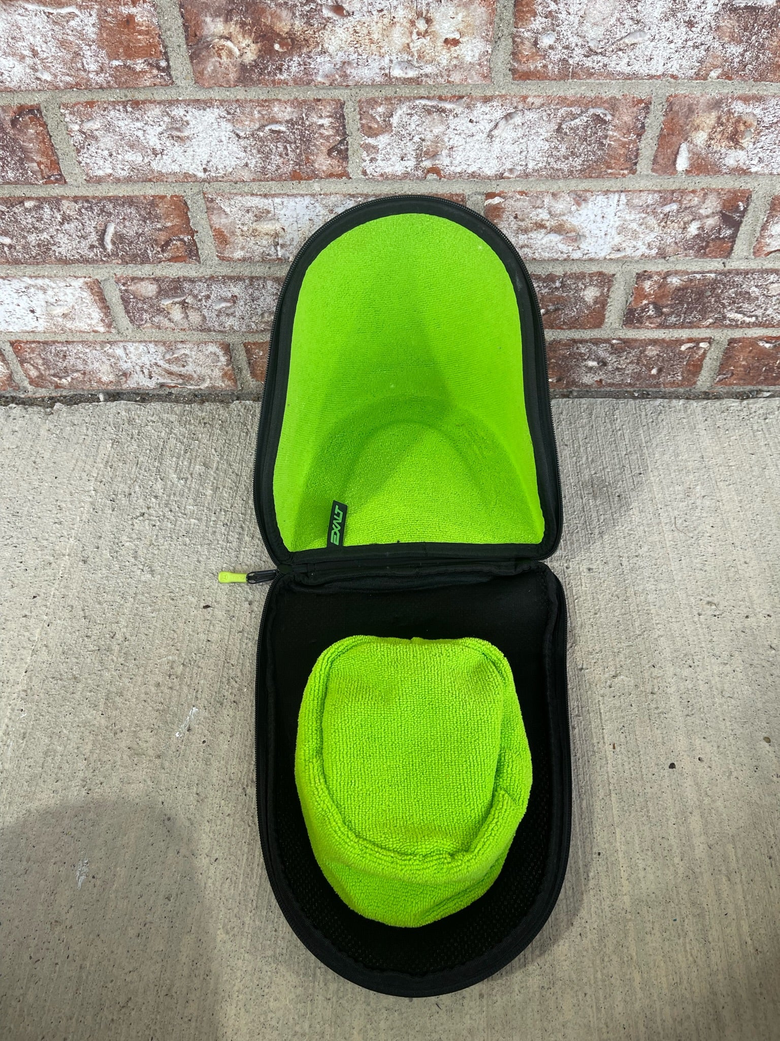 Used Exalt Goggle Case V3 - Image 4