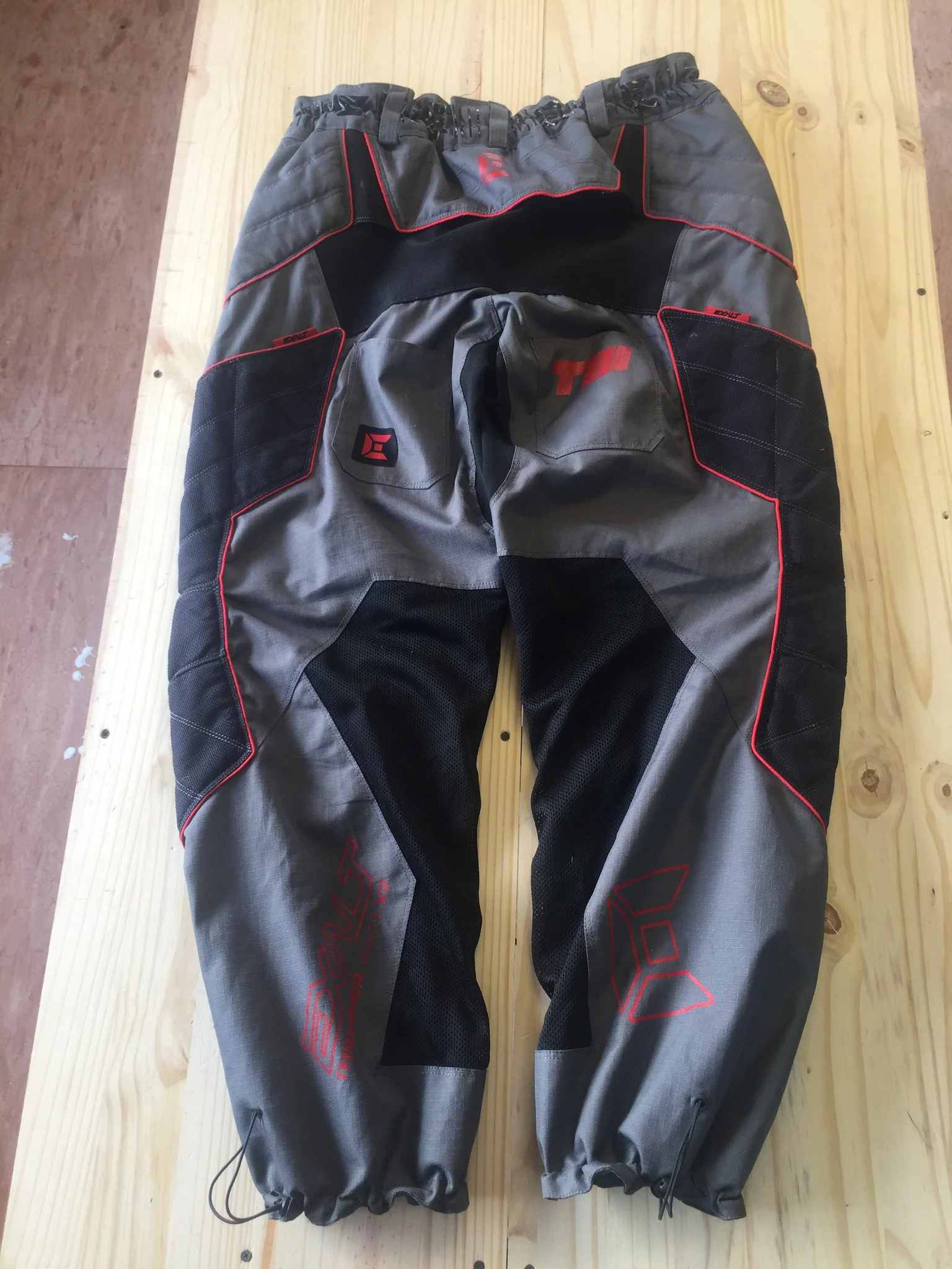 USED Exalt Thrasher V3 Pants - Grey - Red - XL - Image 2