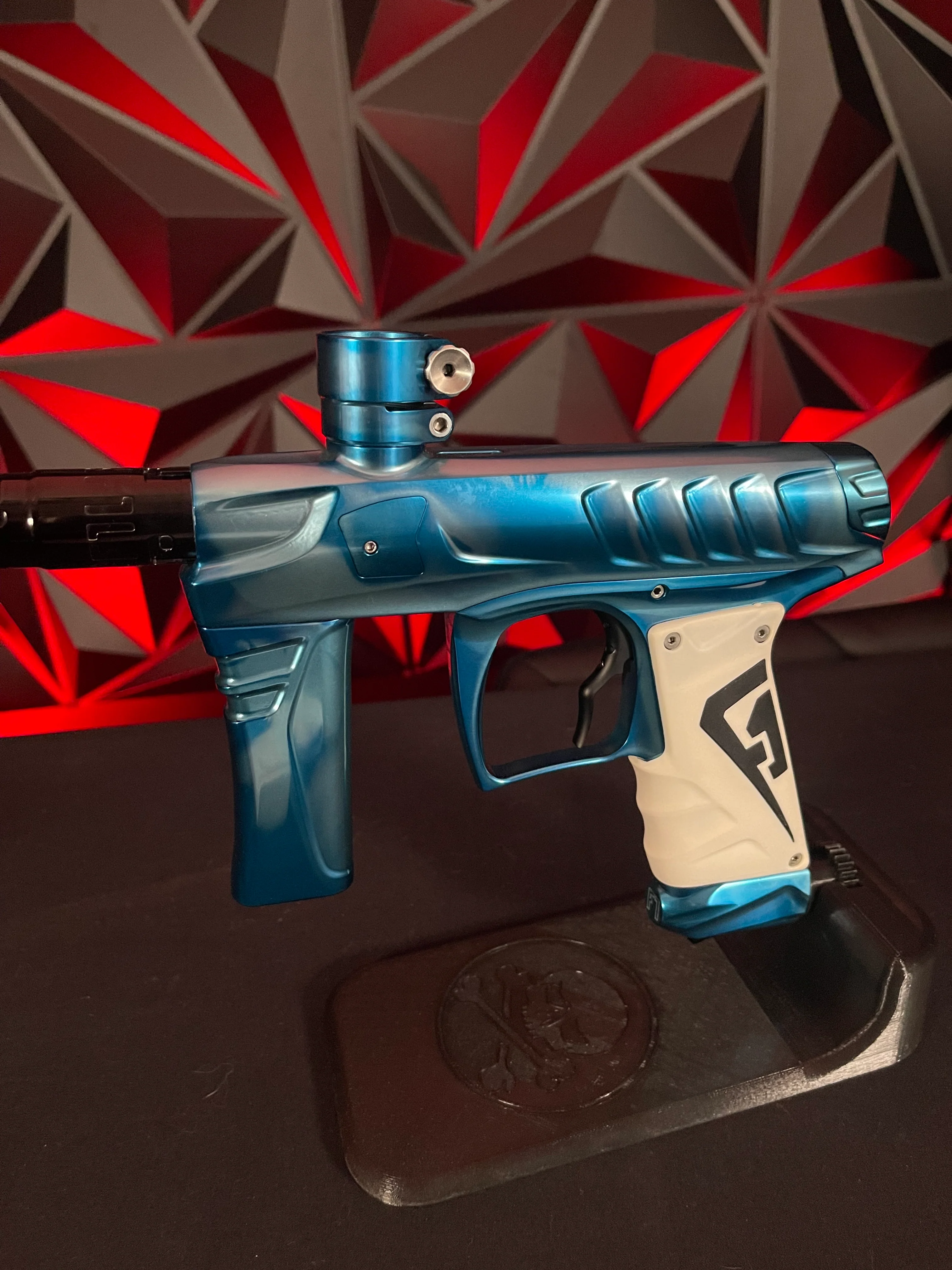 Used Field One Force Paintball Marker - Dynasty Alex Fraige Edition - Image 4