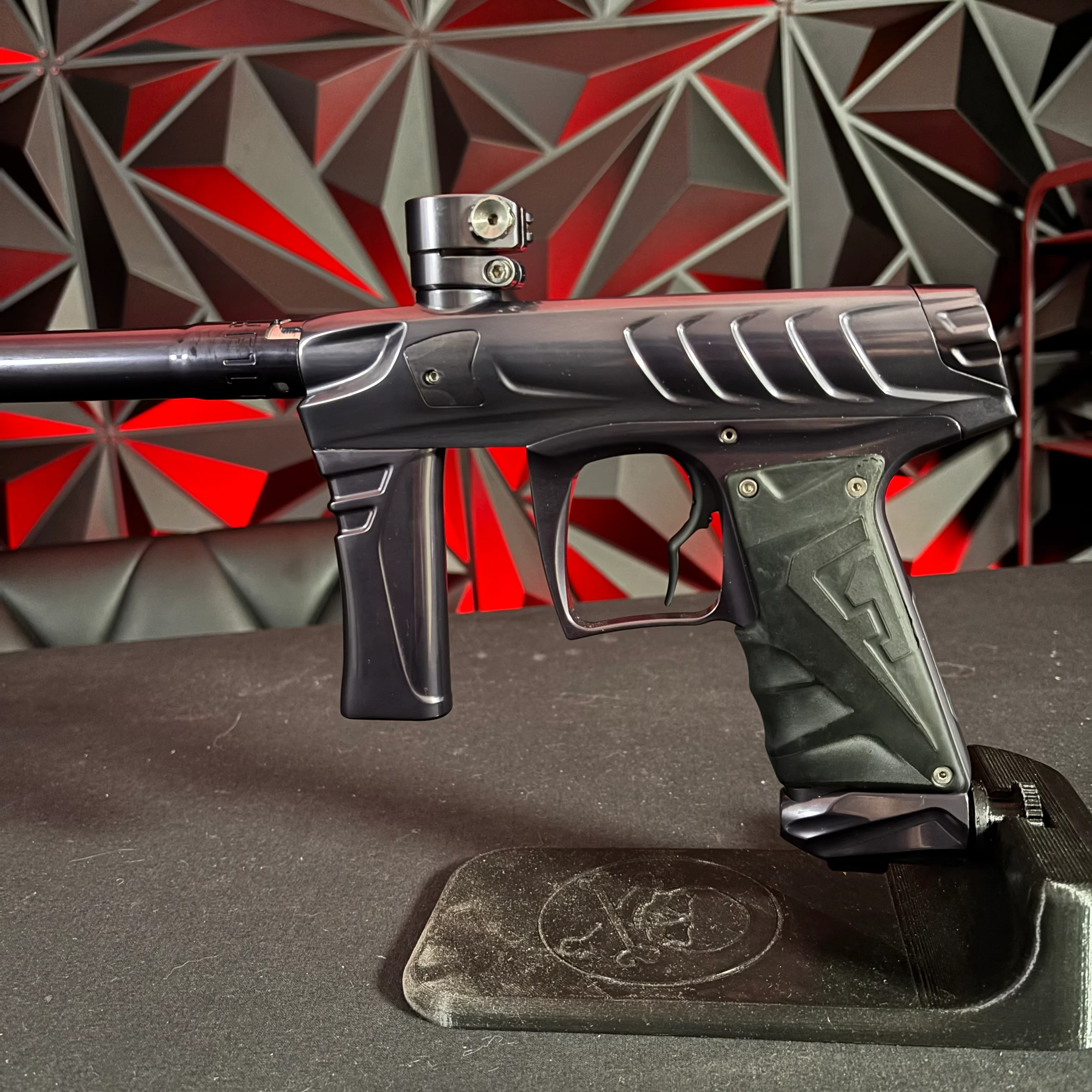 Used Field One Force Paintball Gun - Polished Pewter - Image 4