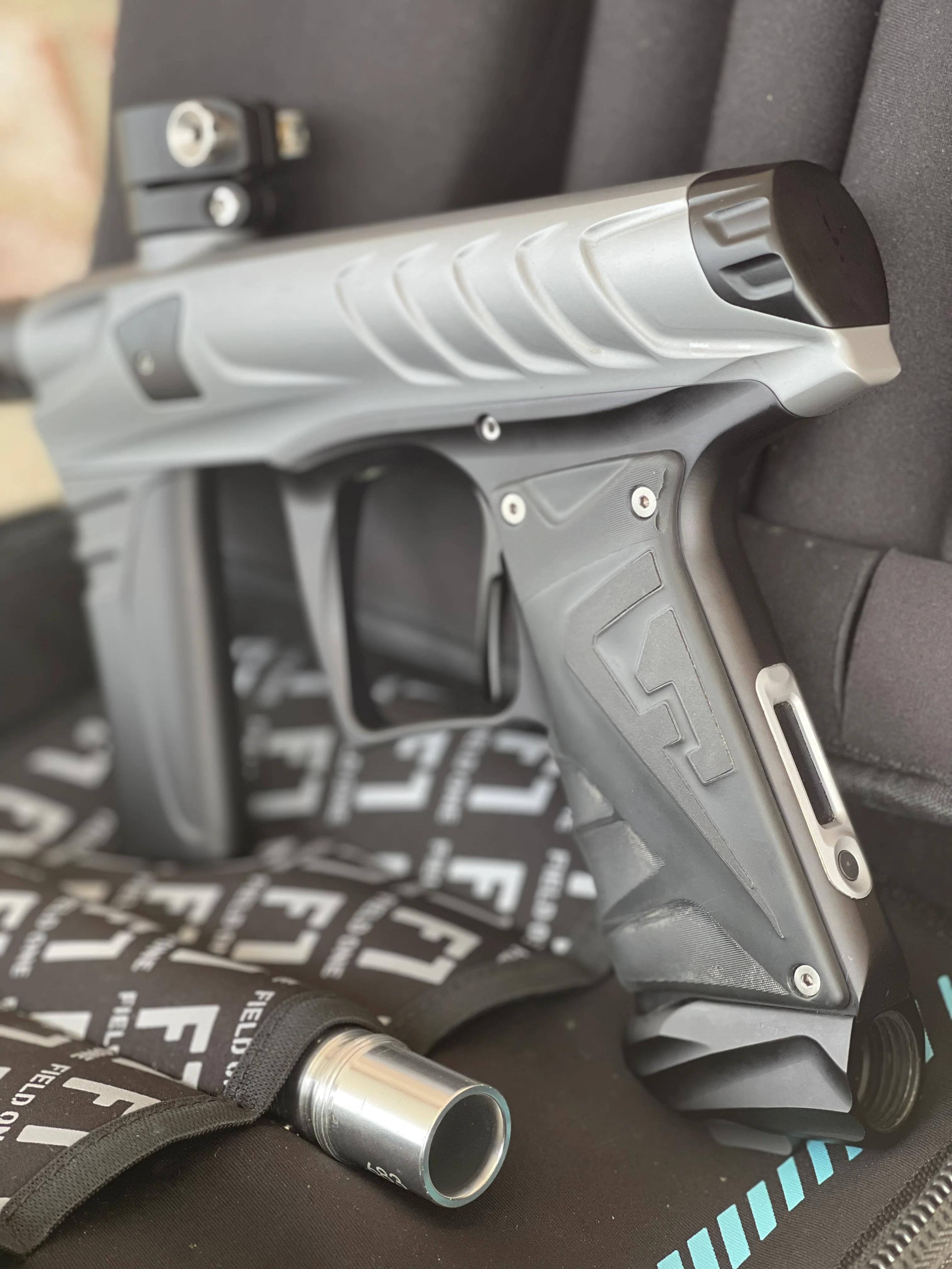 Used Field One Force Paintball Gun - Dust Titanium - Image 4