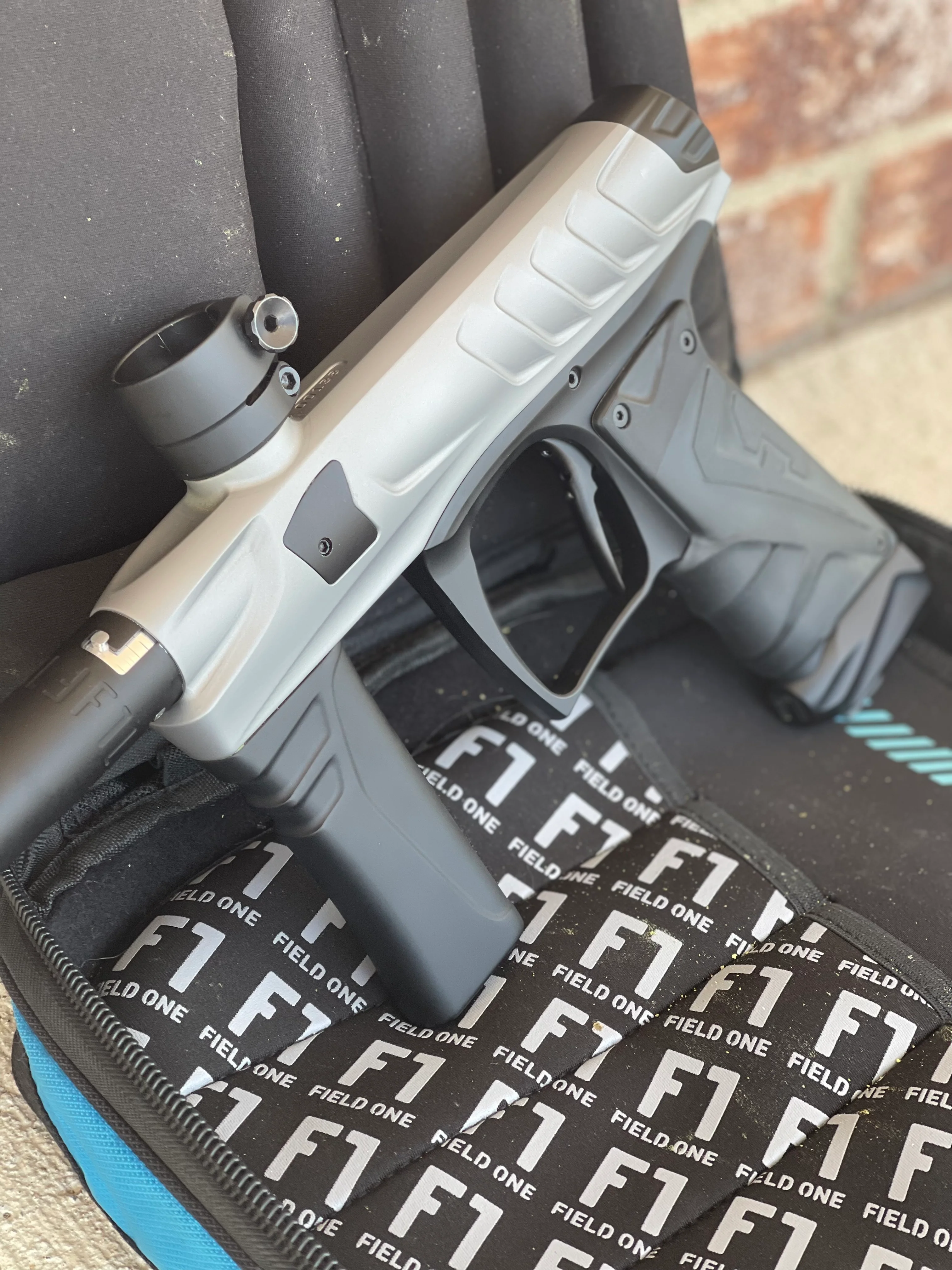 Used Field One Force Paintball Gun - Dust Titanium - Image 4