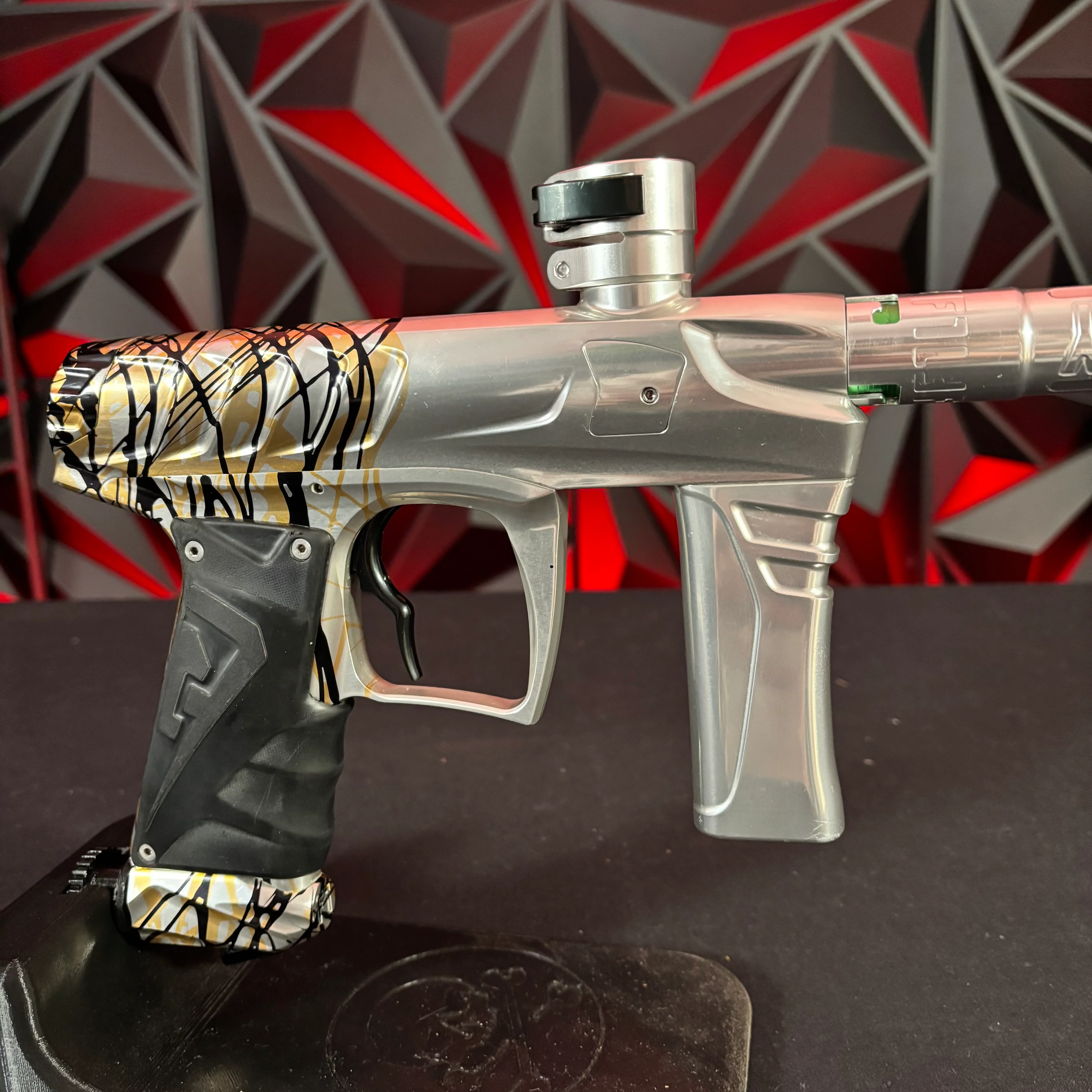 Used Field One Force Paintball Gun - Polished Gold/Black/Silver Splash & 3 Acculock Inserts - Image 3