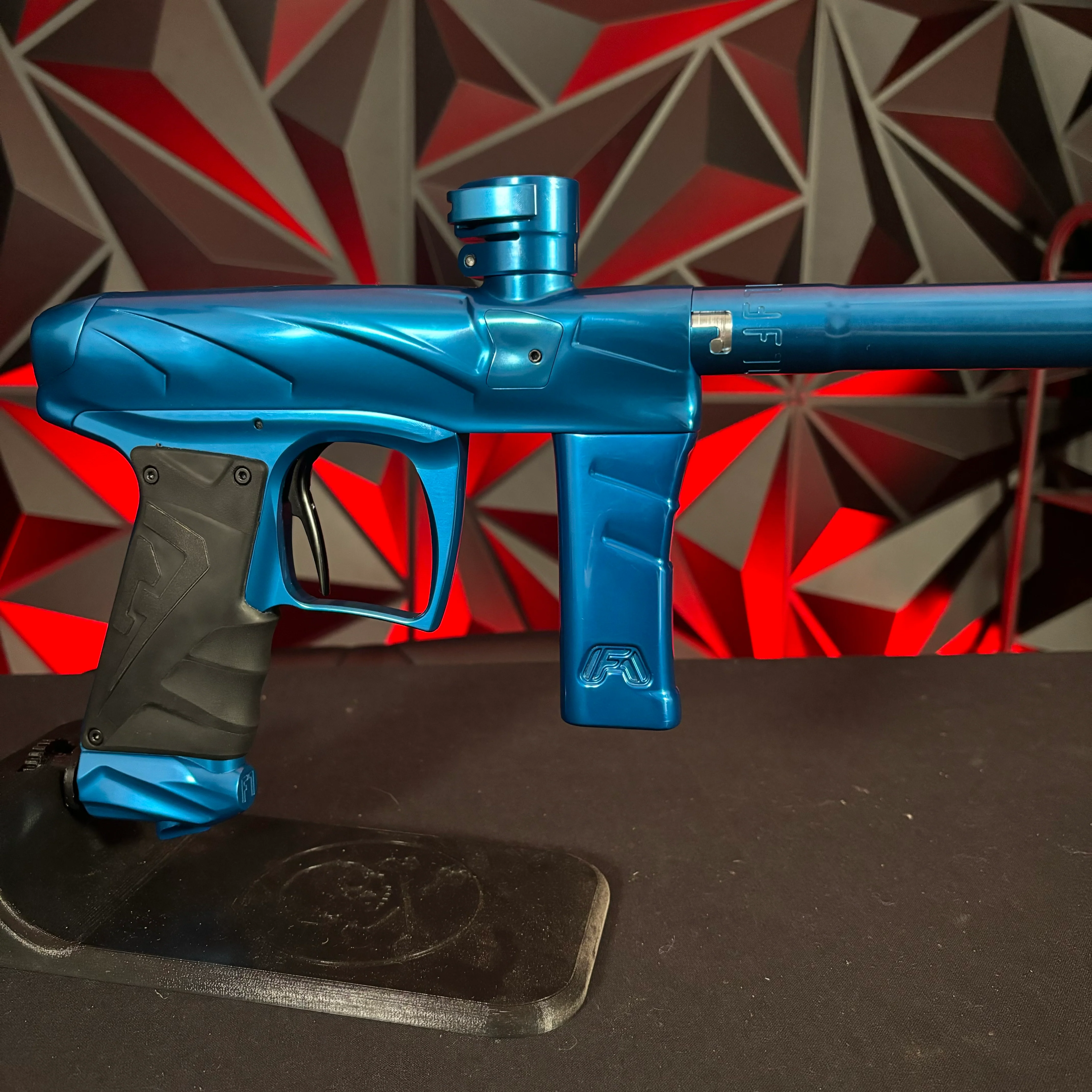Used Field One Force V2 Paintball Gun - Polished Blue - Image 4