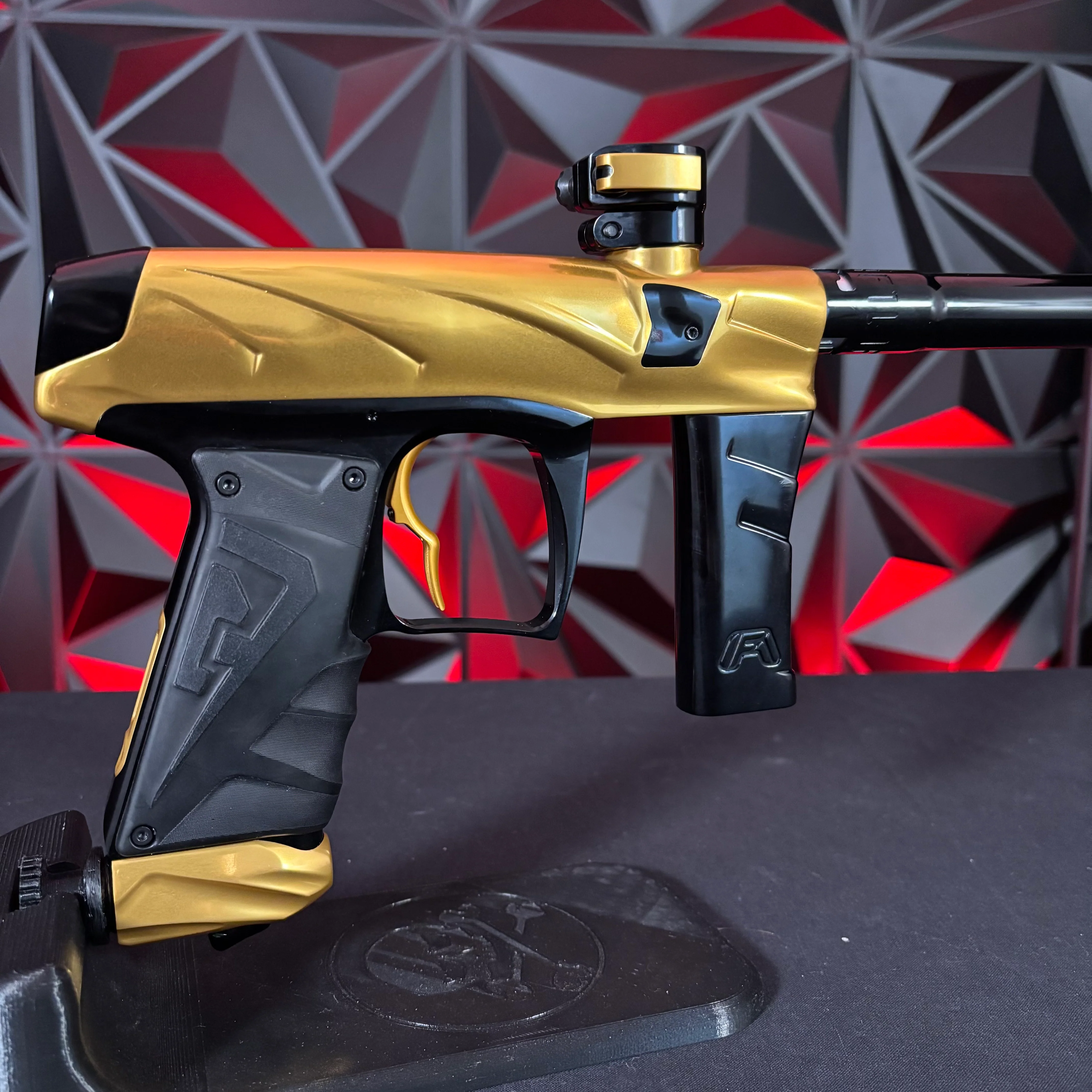 Used Field One Force V2 Paintball Gun - Polished Gold/Polished Black - Image 2