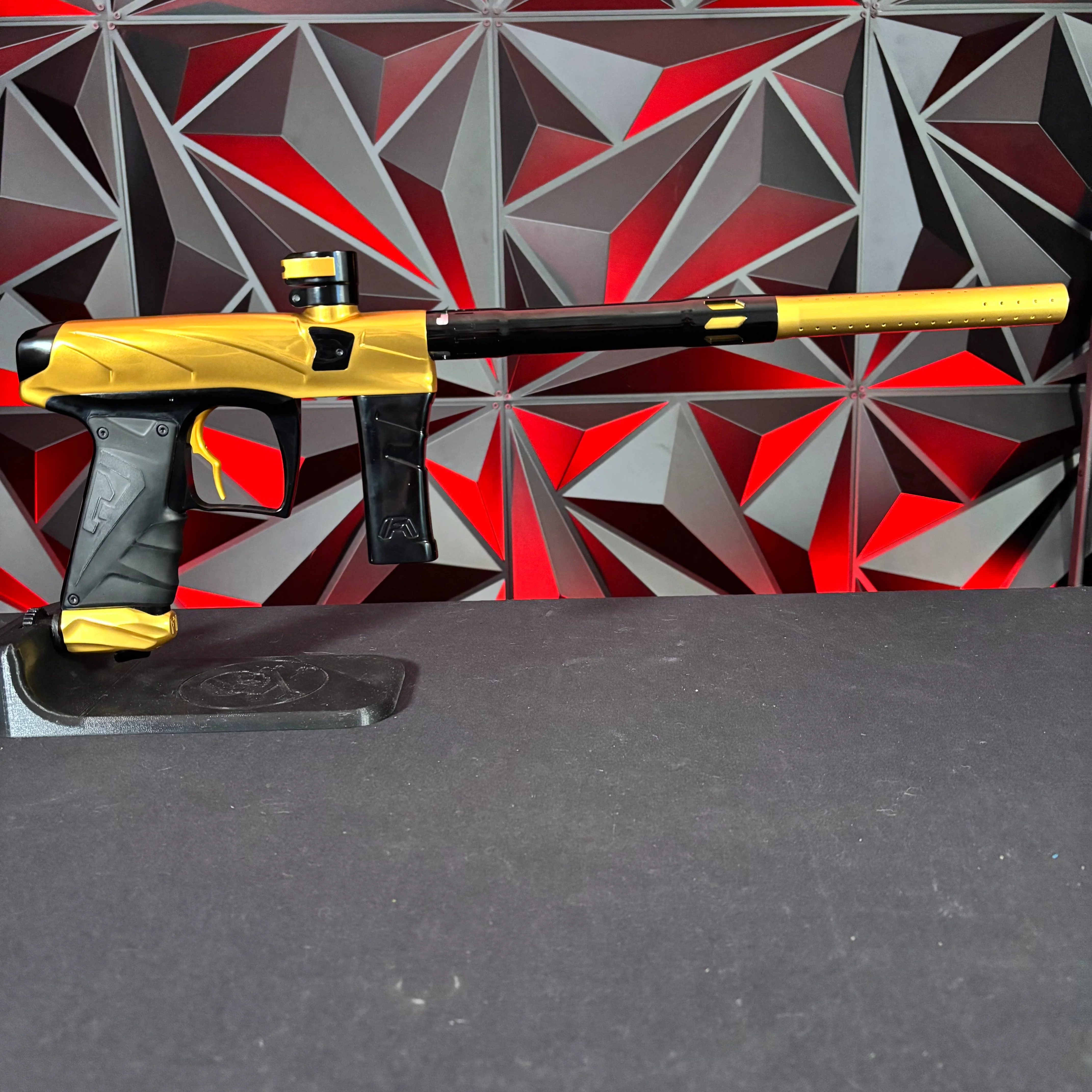 Used Field One Force V2 Paintball Gun - Polished Gold/Polished Black - Image 6