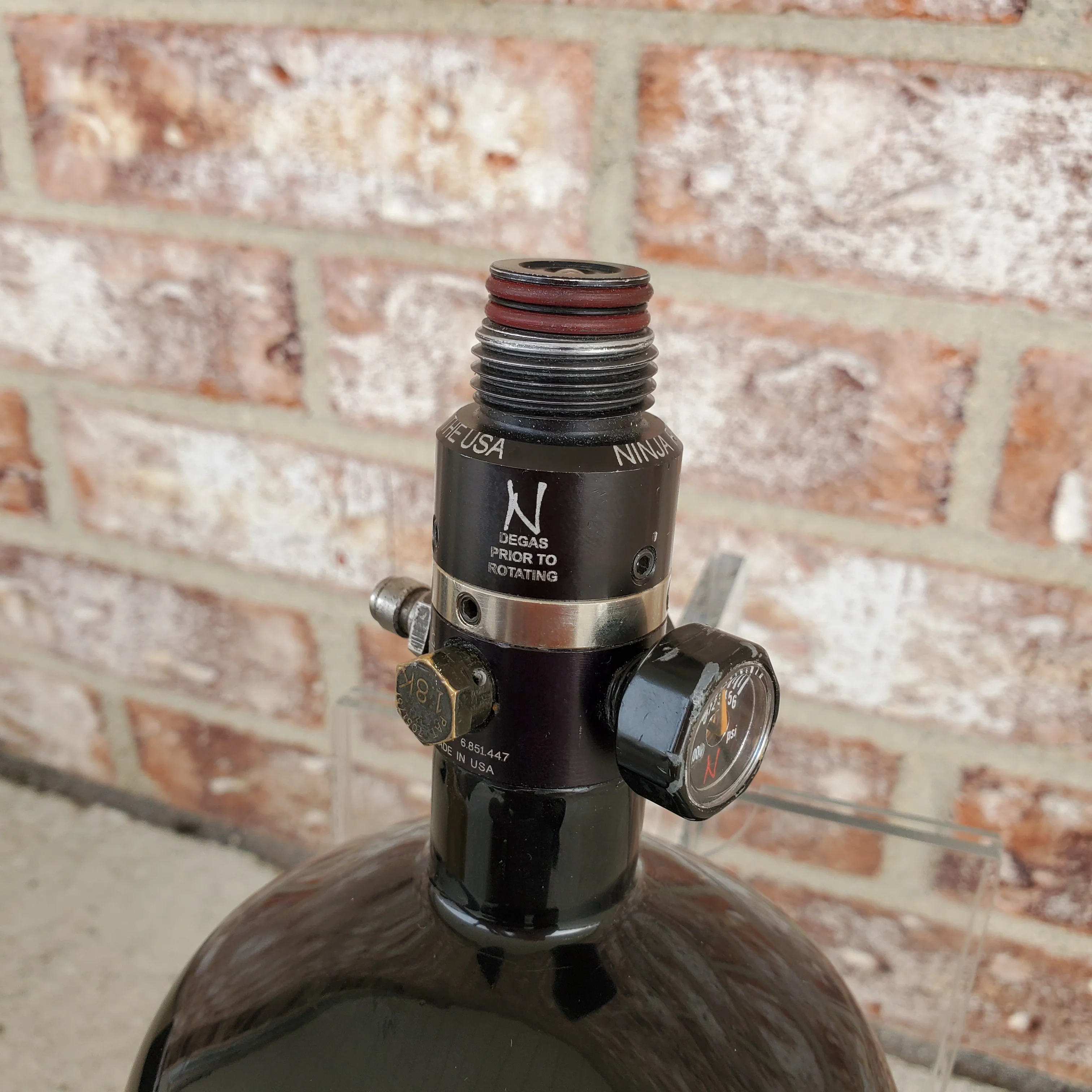 Used First Strike 88/4500 Paintball Tank w/ Ninja Pro v2 Adjustable Regulator - Image 3
