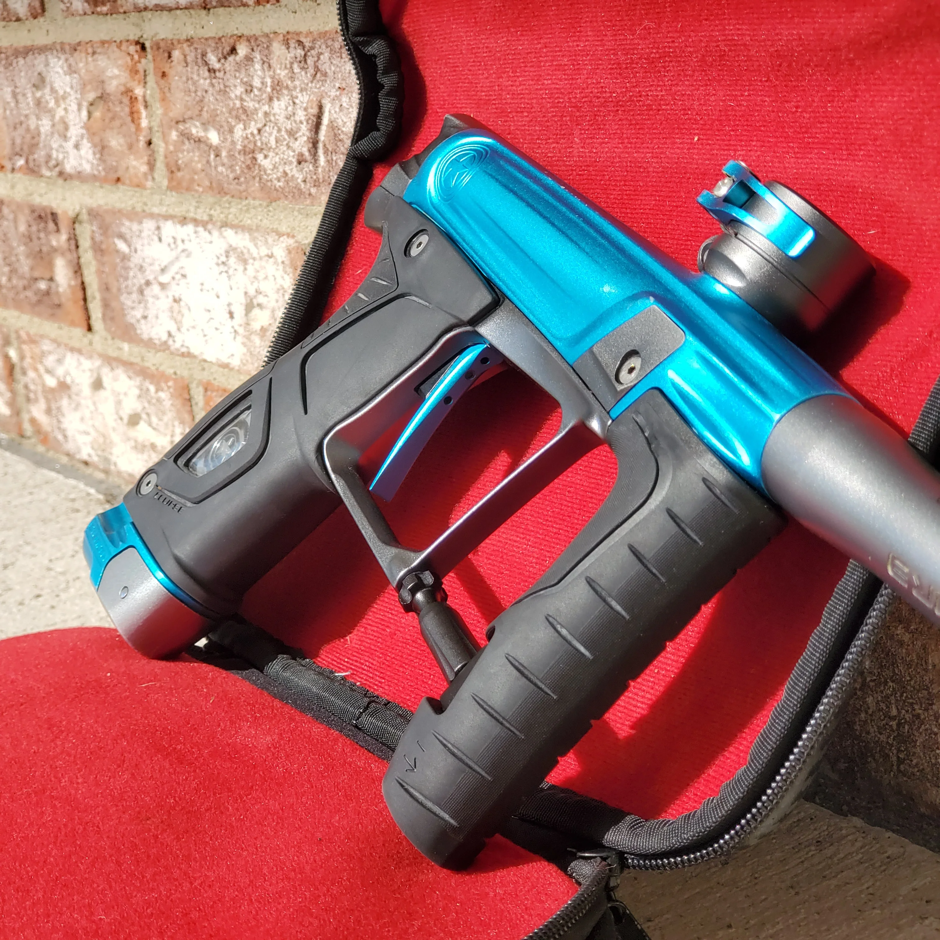 Used GI Sports Stealth Paintball Marker- Silver/Blue - Image 7