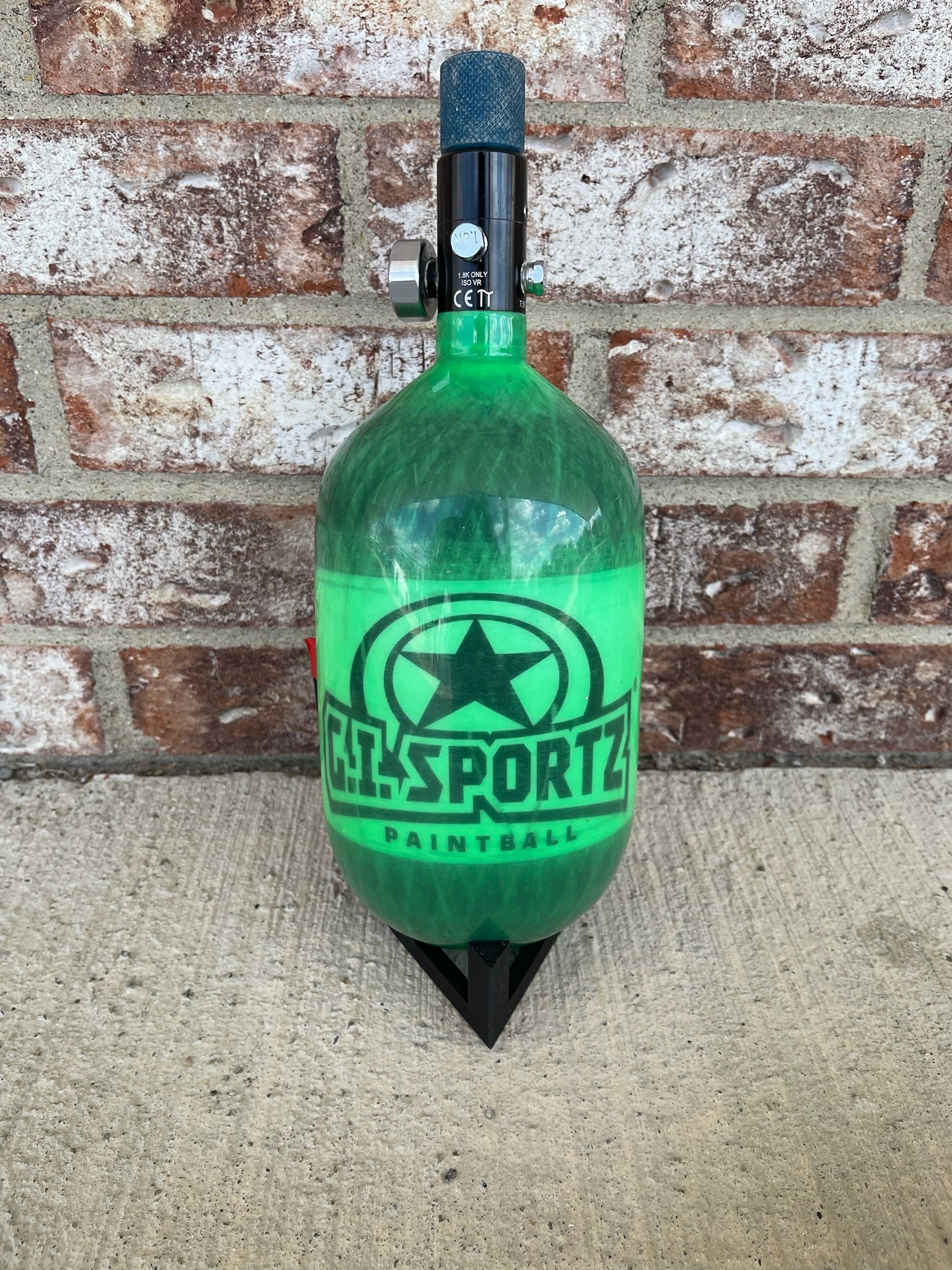 Used GI Sportz 68/4500 Paintball Tank - Green w/ Standard Reg, Tank Grip, & Thread Protector - Image 2
