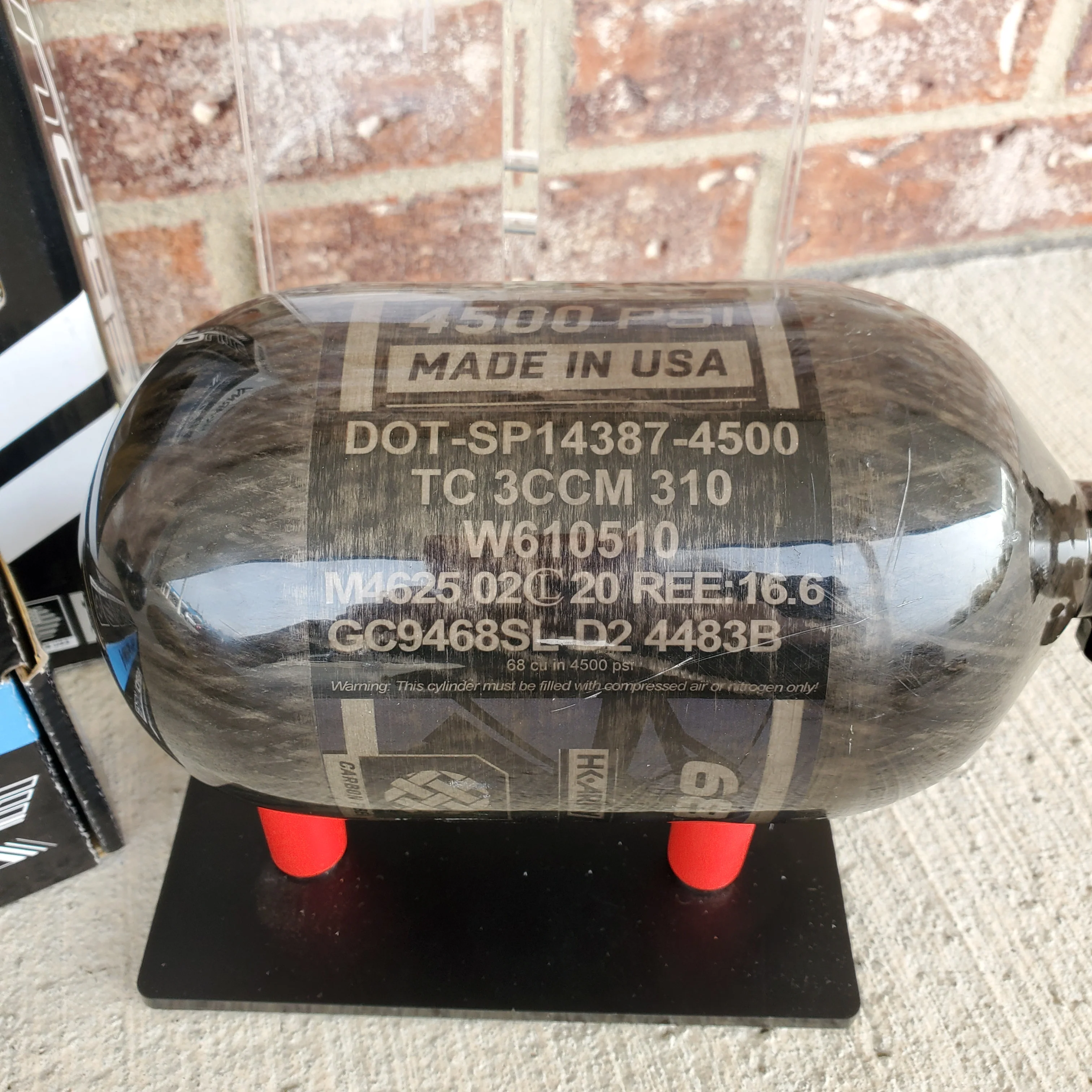 Used HK Army 68/4500 Aerolite Paintball Tank w/ Aerolite Adjustable Regulator - Image 2