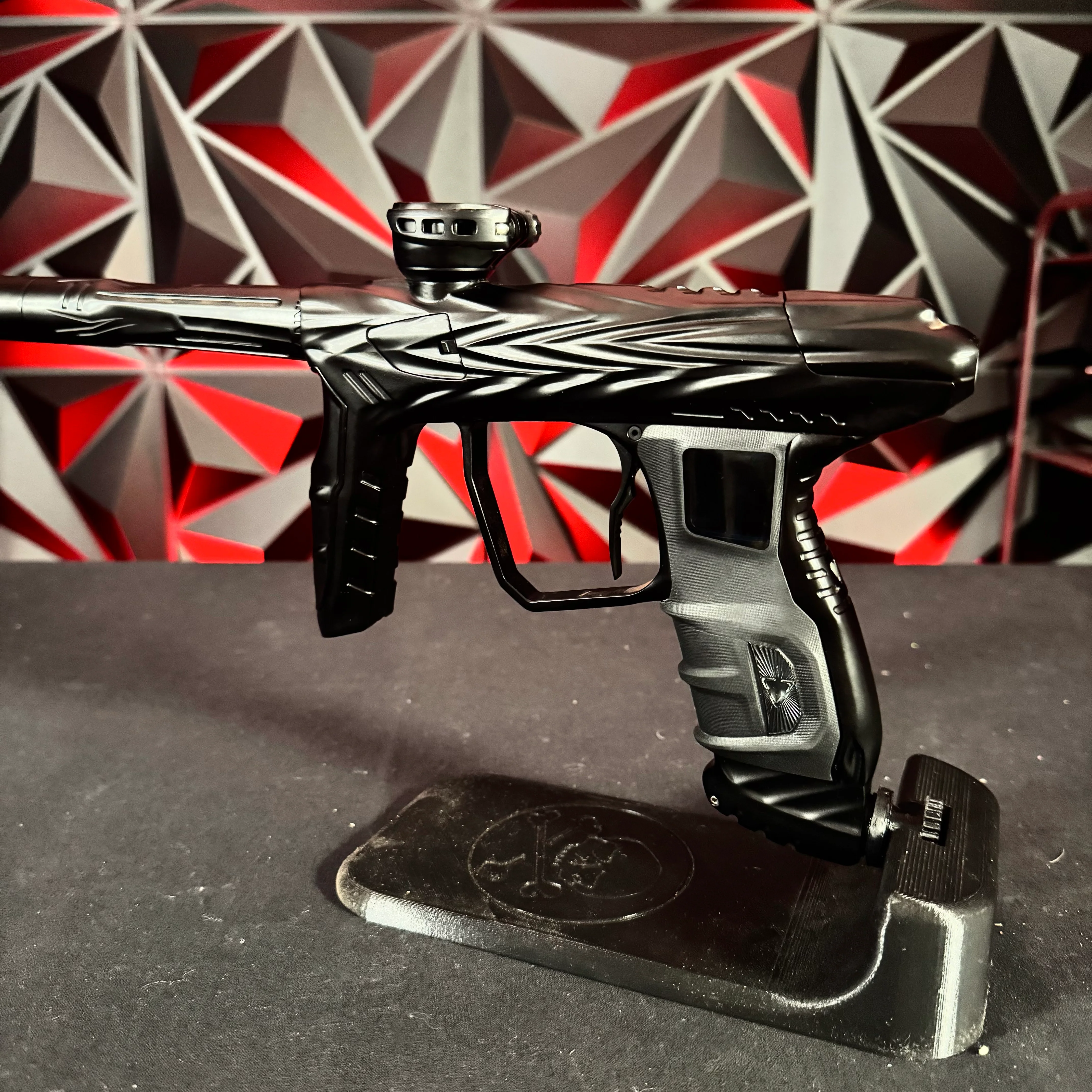 Used HK Army/DLX Shredder Luxe IDOL Paintball Gun - Dust Black - Image 3
