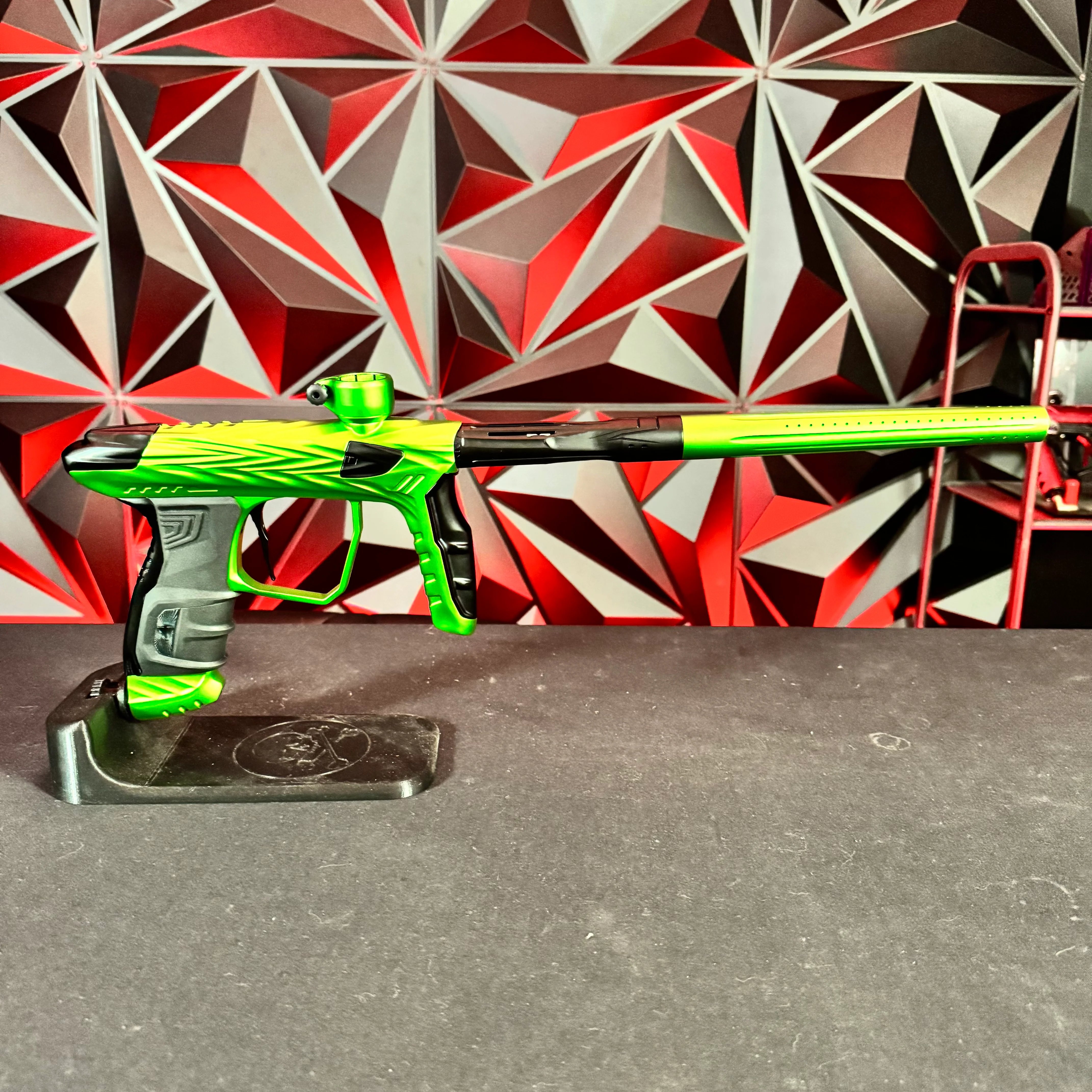 Used/HK Army DLX Luxe IDOL Paintball Gun - Dust Neon Green/Black w/Method Bolt - Image 6