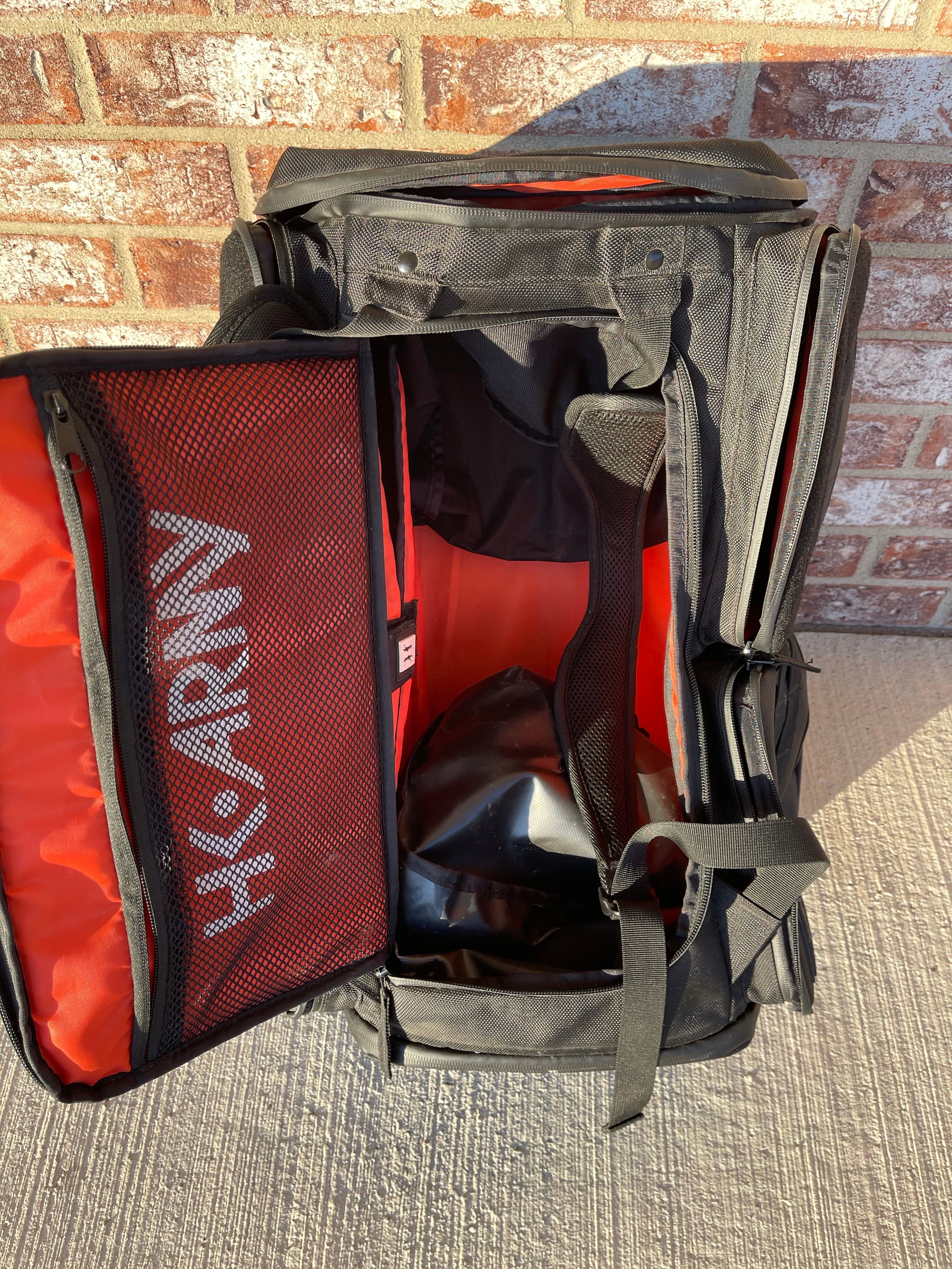 Used HK Army Expand Backpack - Stealth 35L - Image 2