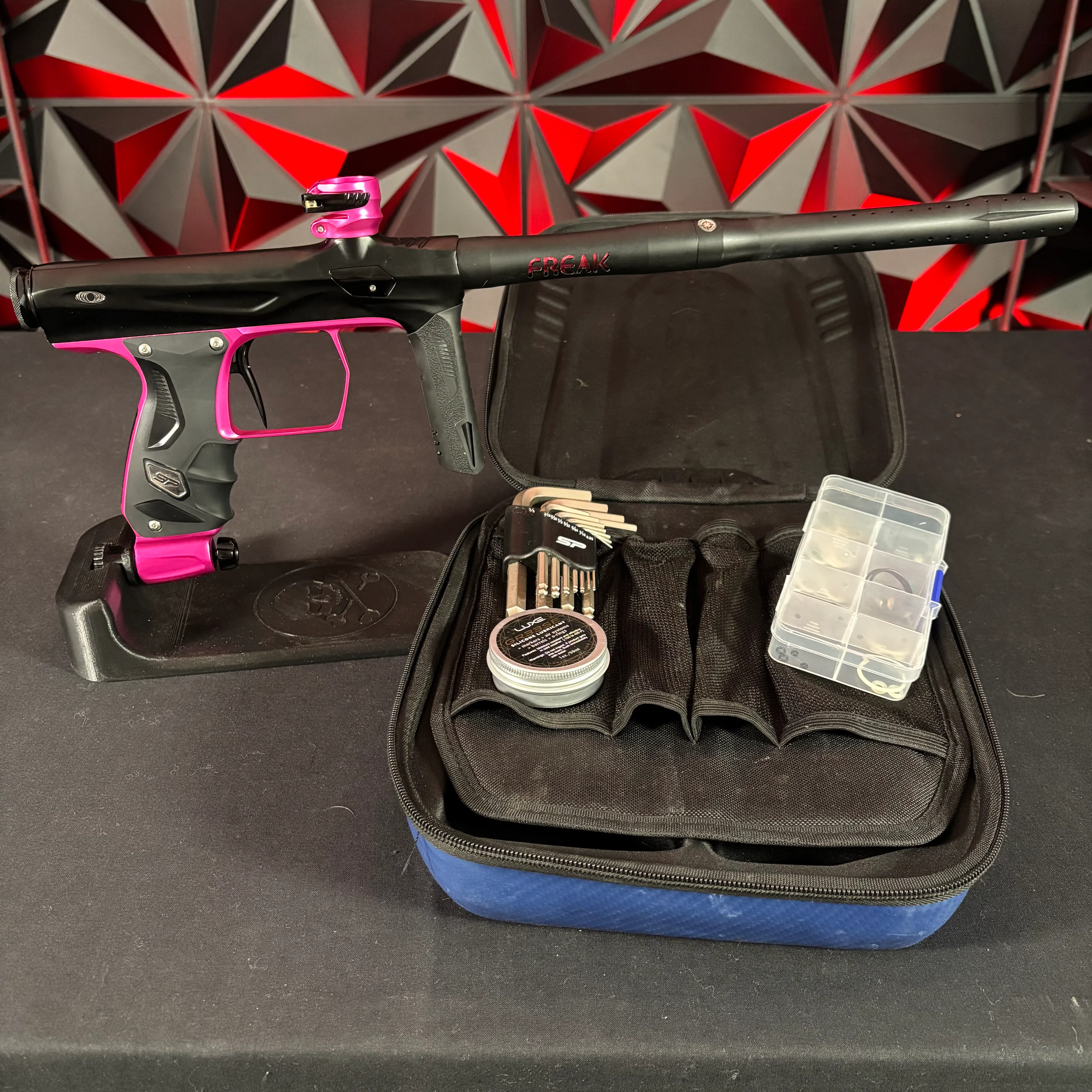 Used Shocker Amp Paintball Gun- Black/Pink - Image 11