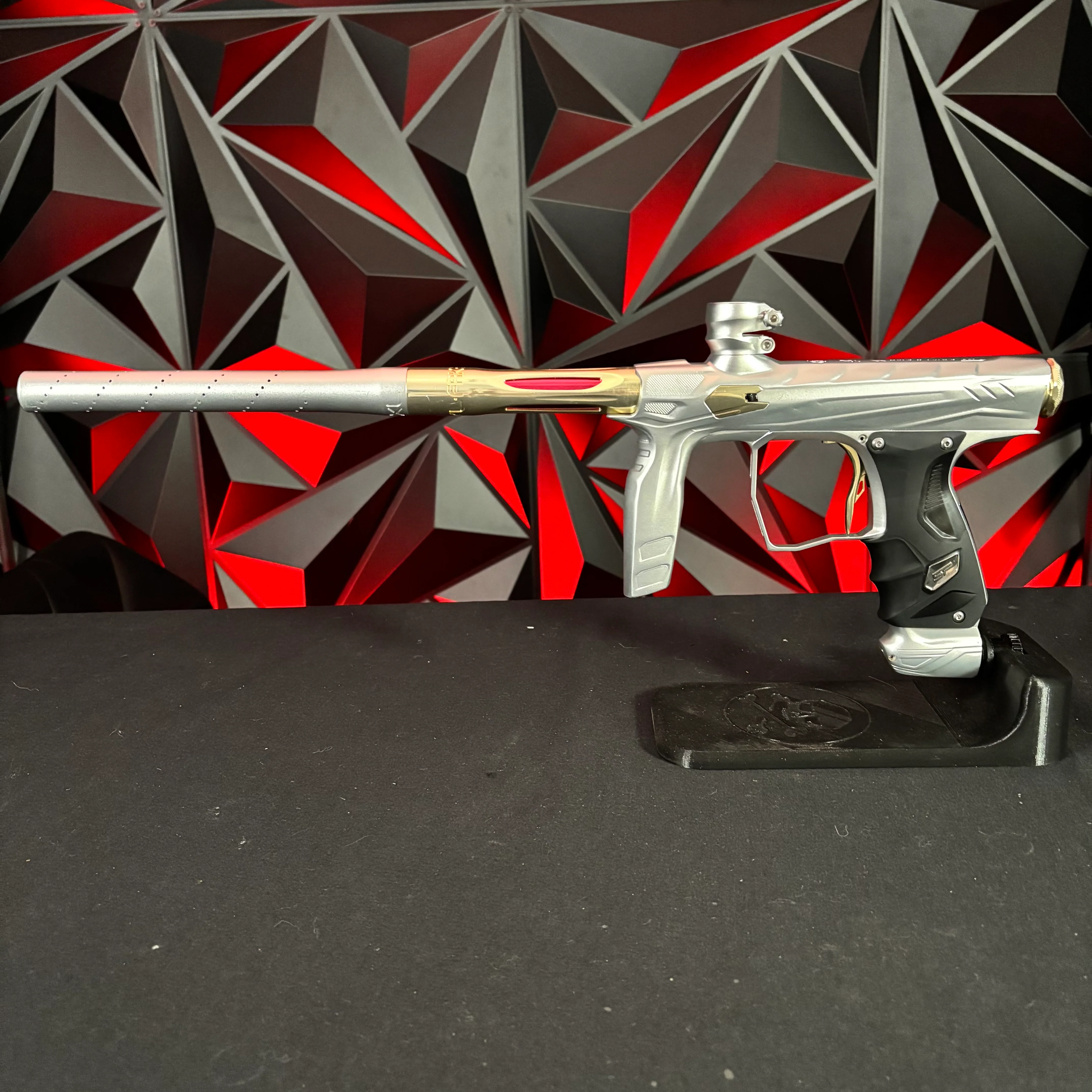 Used HK Army Shocker Amp Paintball Gun - Silver/ Gold - Image 7