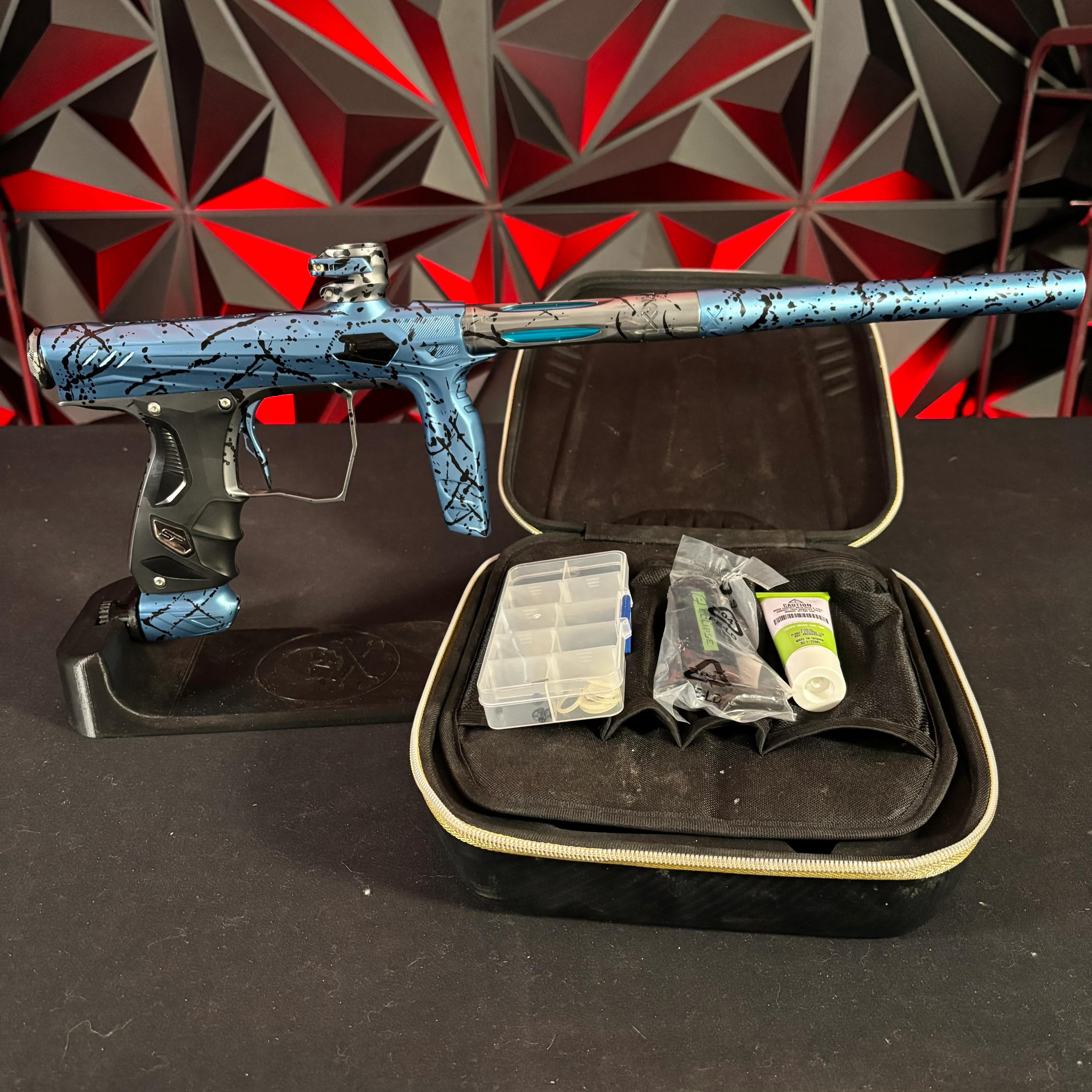 Used HK Army/Shocker Amp Paintball Gun - Blue/Black Splash