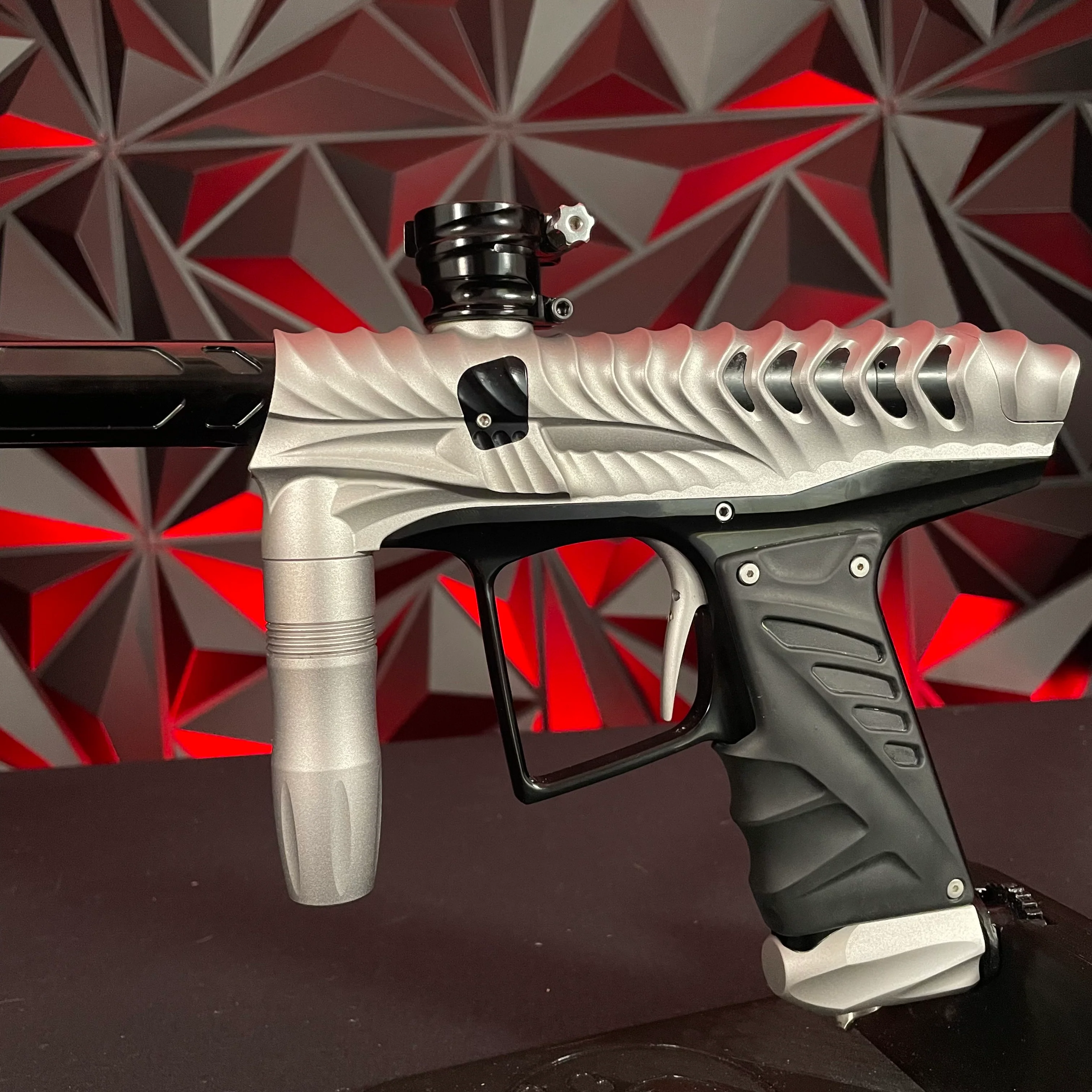 Used HK Army VCOM Ripper Paintball Gun - Dust White/Black - Image 4