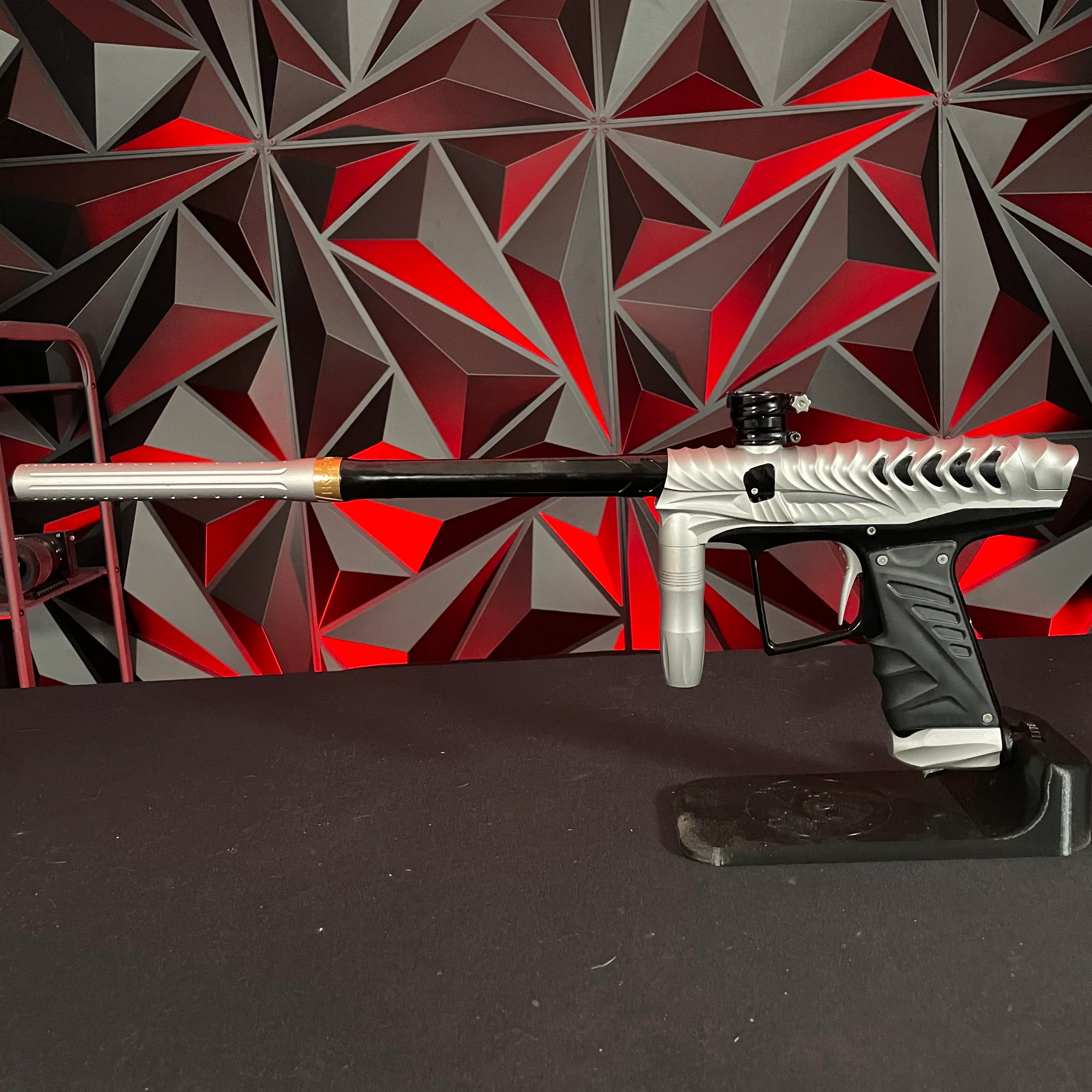 Used HK Army VCOM Ripper Paintball Gun - Dust White/Black - Image 6