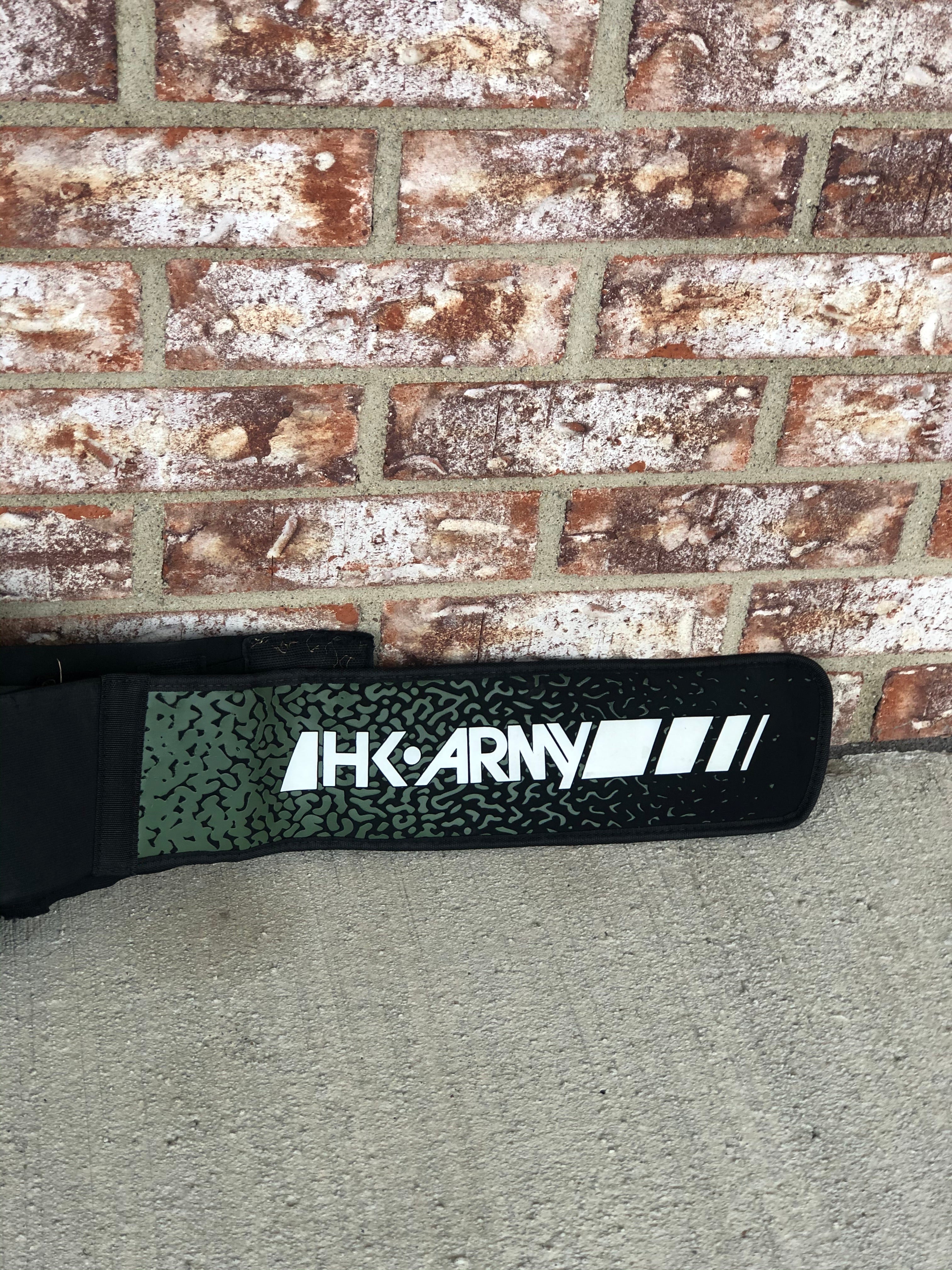 Used HK Army Zero G 4+7 Paintball Pod Pack- Black w/Leaves - Image 4
