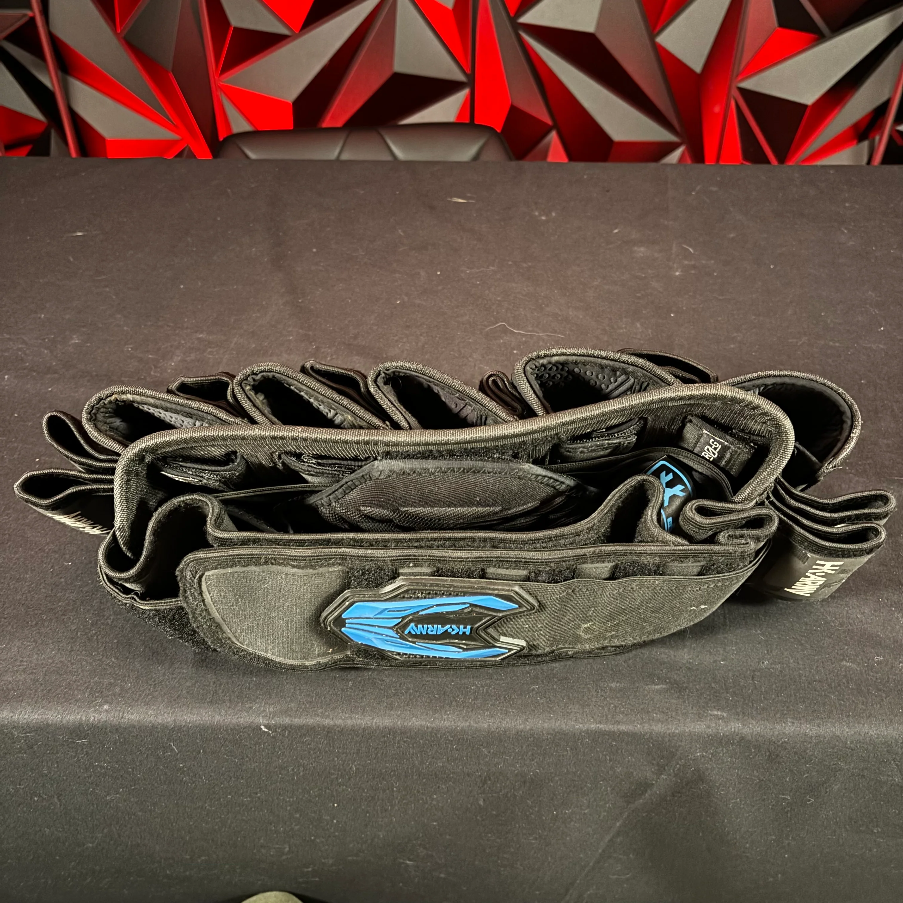 Used HK Army Zero G 2.0 Harness - 5 + 8 - Black/Blue - Image 3