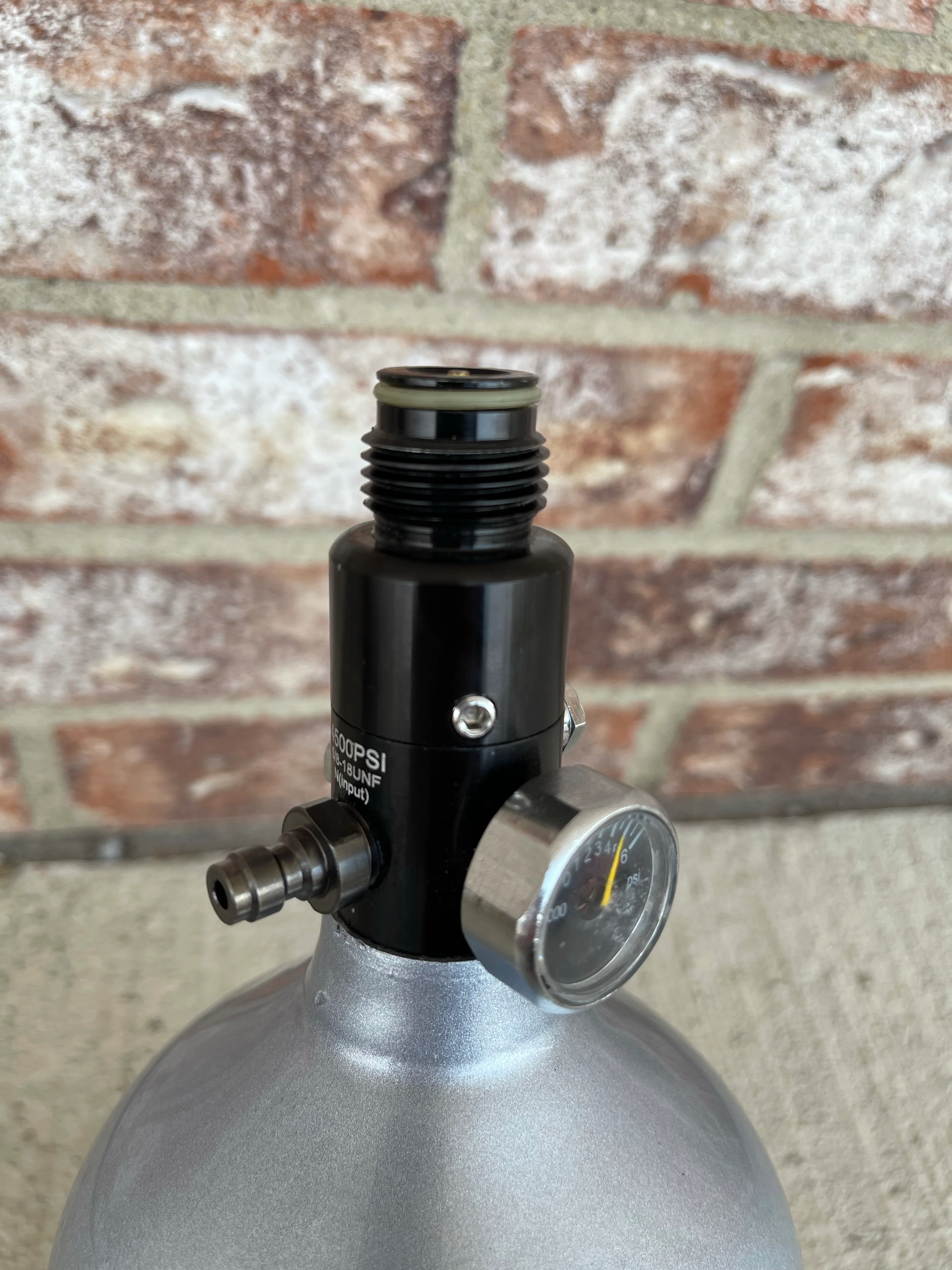 Used Infamous Air Tank 68/4500 Paintball Tank - Air Pattern - w/ Standard Reg - Silver/Black - Image 4
