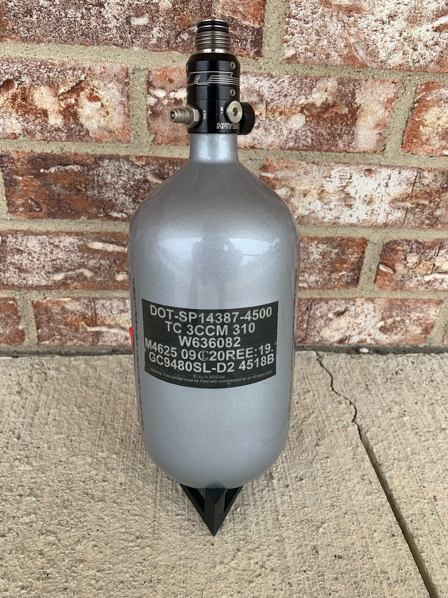 Used Infamous Hyperlight 80/4500 Paintball Tank - Silver w/ JT HAYMKR Regulator & Tank Case - Image 3