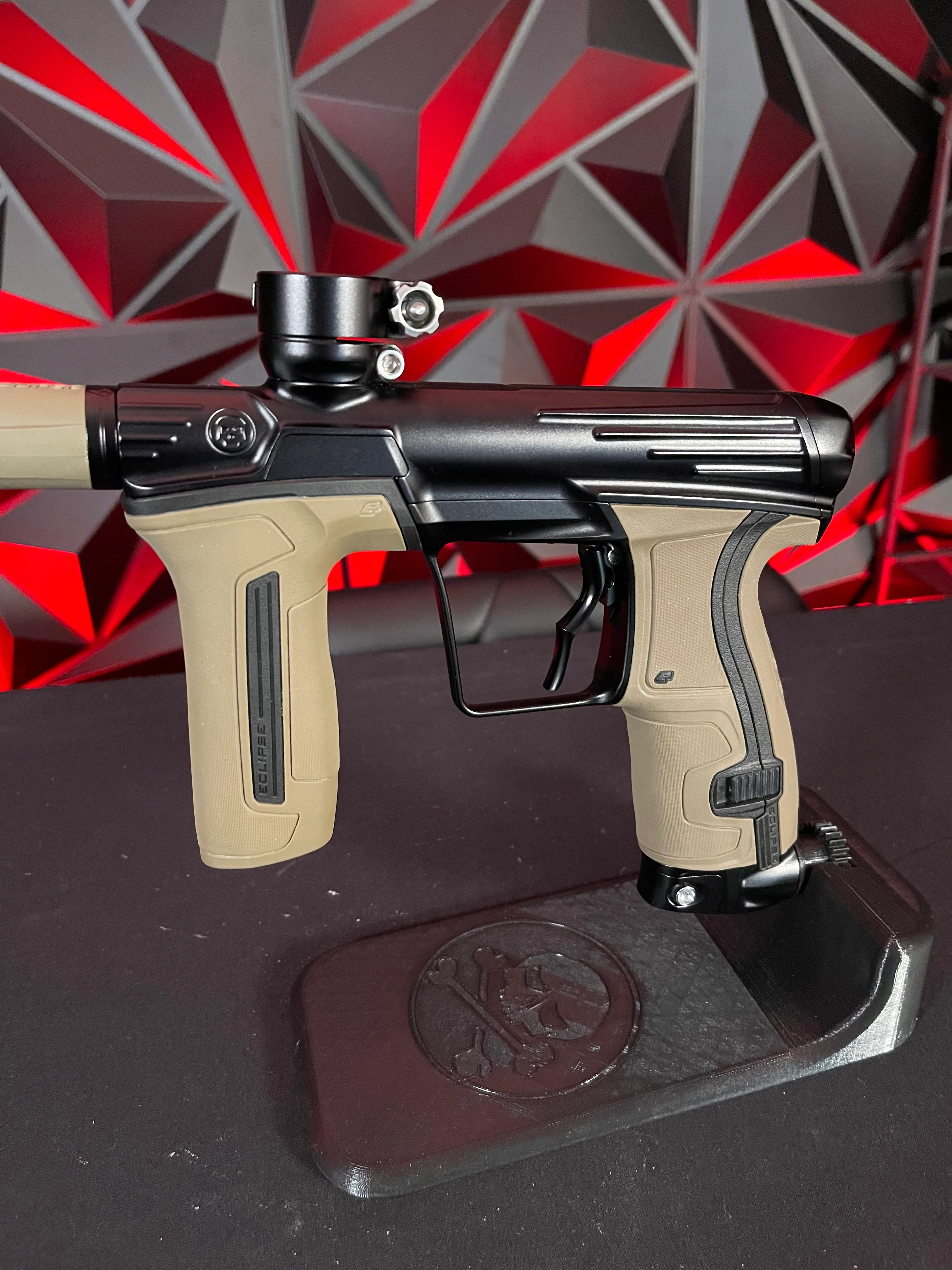 Used Infamous / Planet Eclipse CS2 Paintball Gun - Black w/ Earth Grip Kit, Full FL Kit, 4 Triggers, & American Flag Eye Covers - Image 4