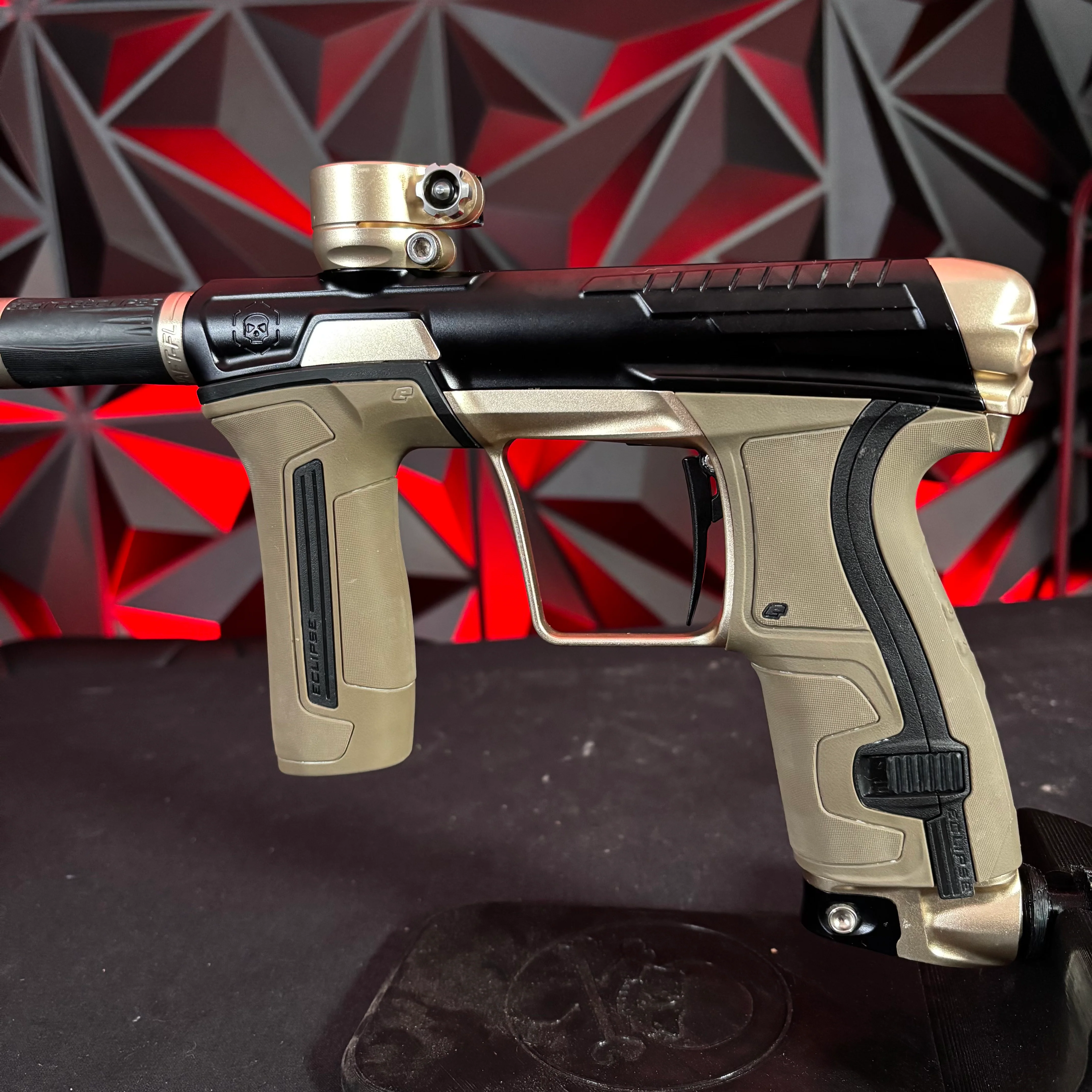 Used Infamous/Planet Eclipse CS2 Paintball Gun - Black/Sandstone w/ FDE grips - Image 4