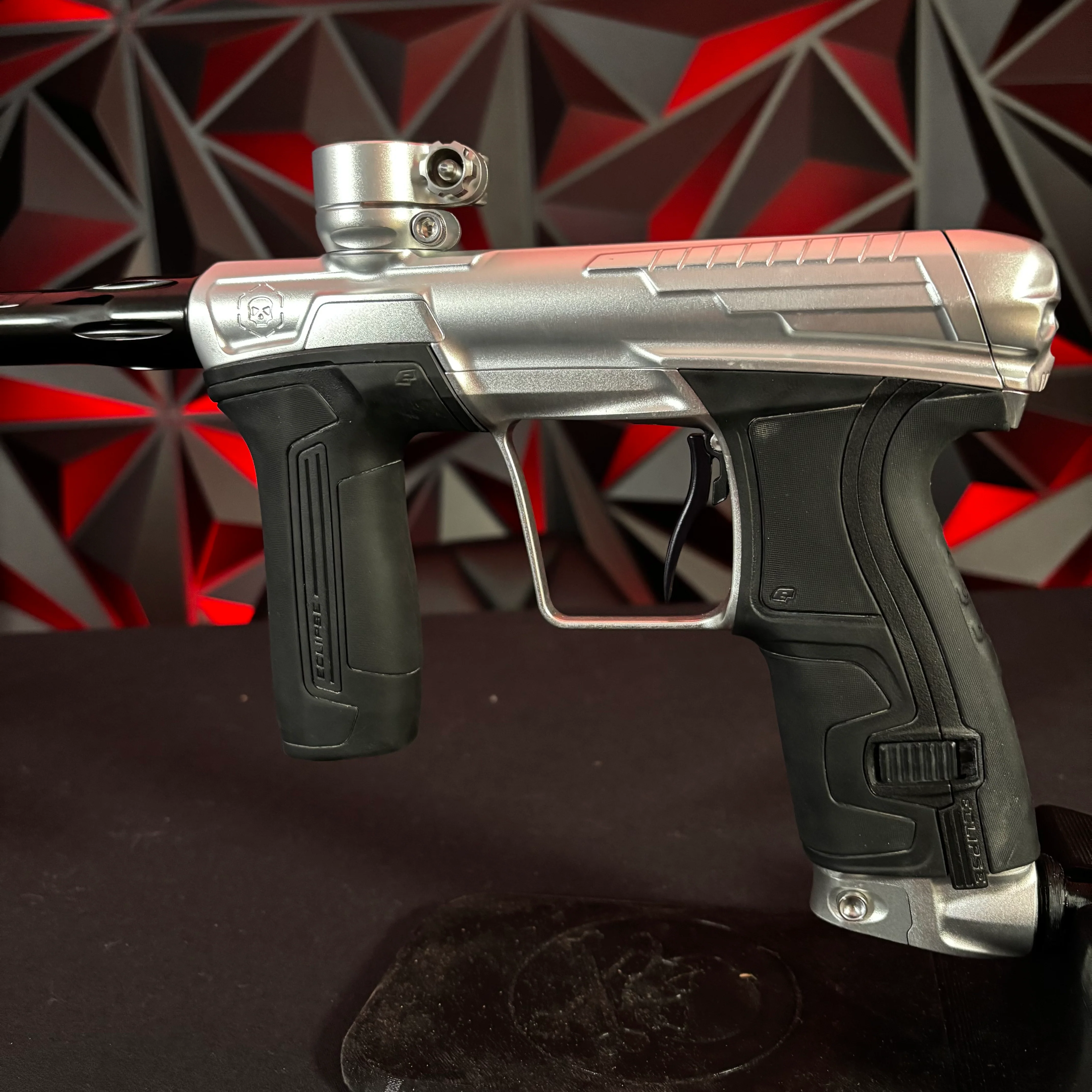 Used Infamous/Planet Eclipse CS2 Paintball Gun - Pure Silver w/ Dye UL-S Barrel - Image 3