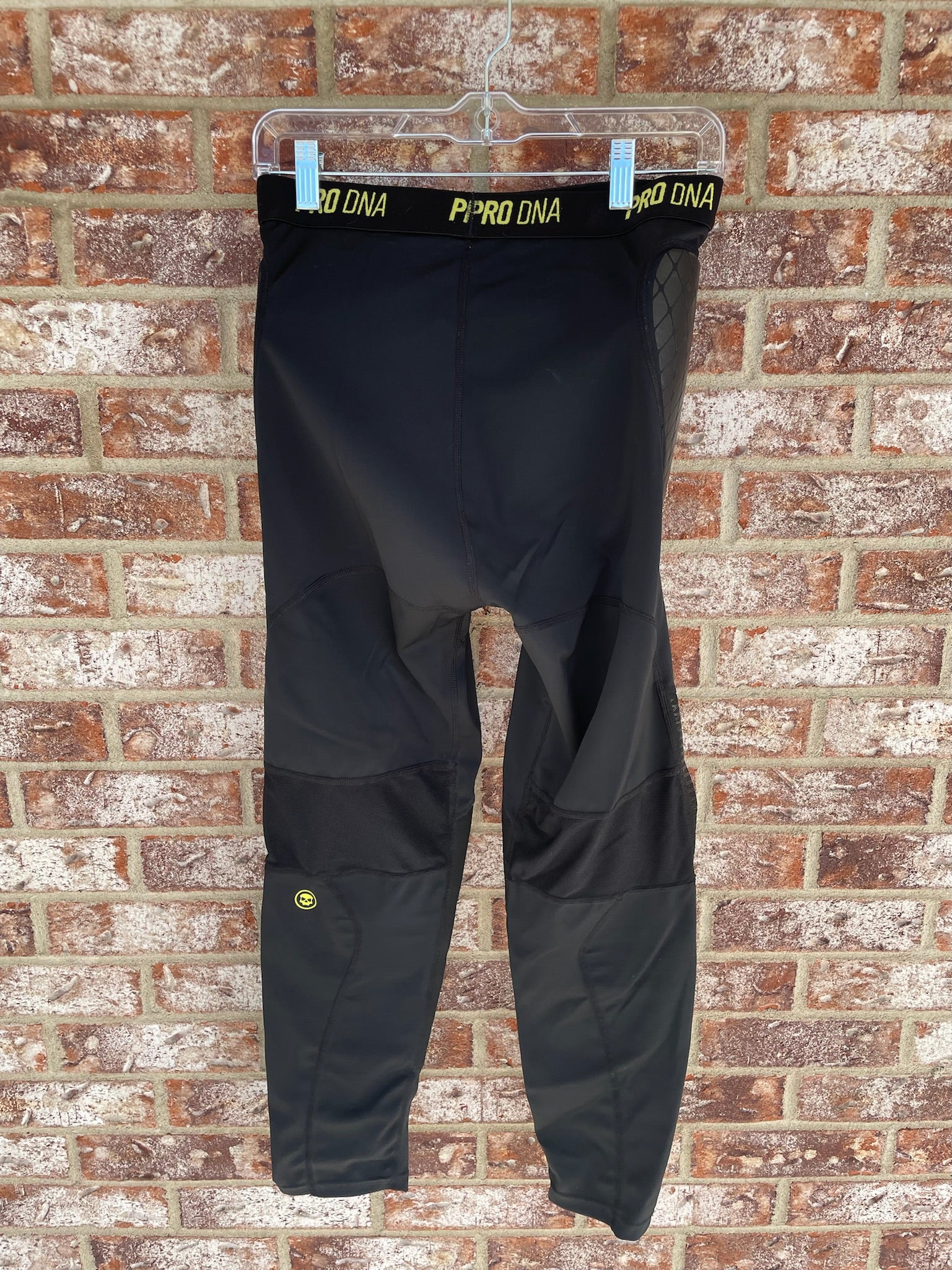 Used Infamous Pro DNA Knee Pads - Youth - Image 2
