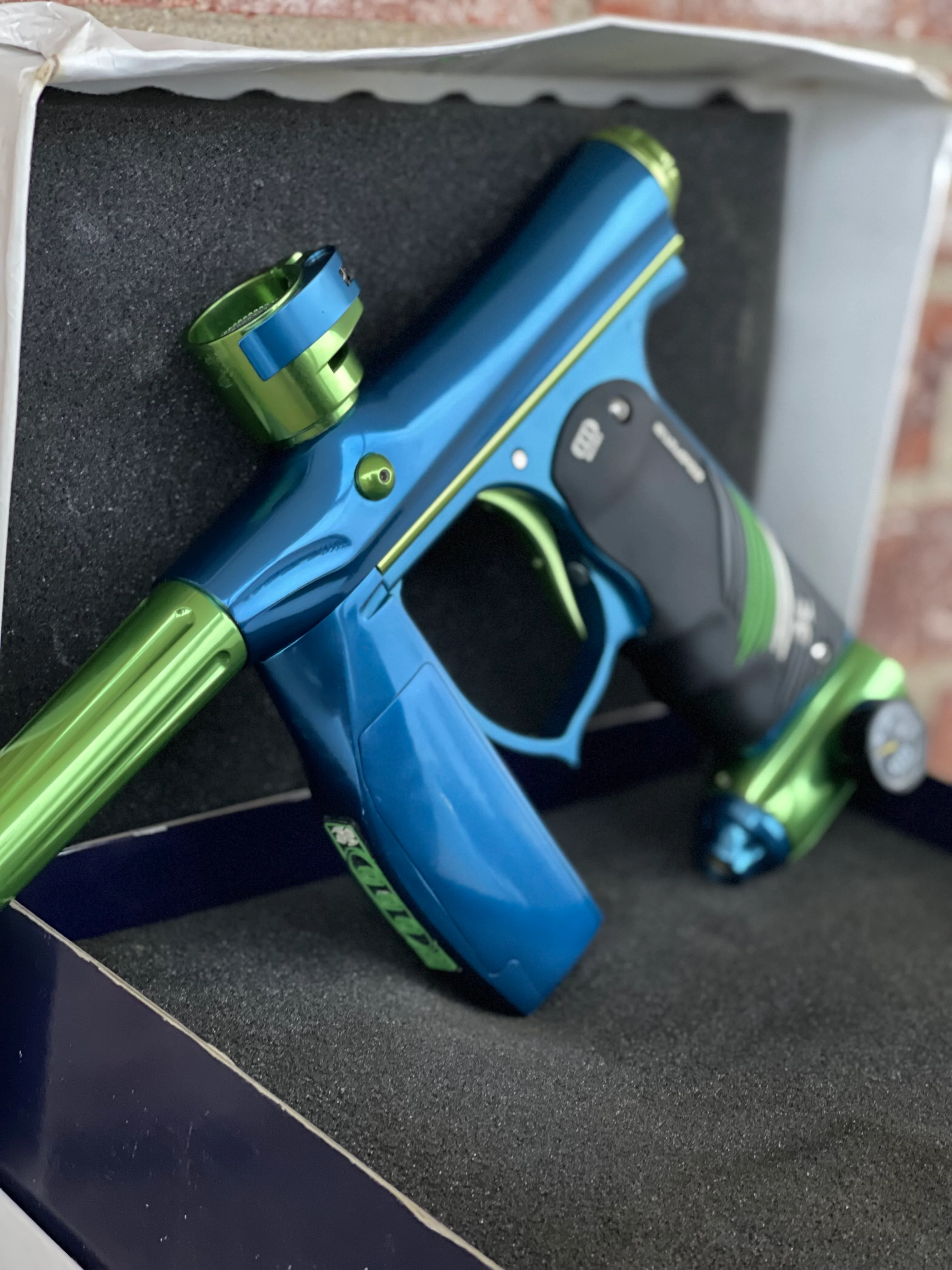 Used Invert Mini Paintball Gun- Blue/Green - Image 4