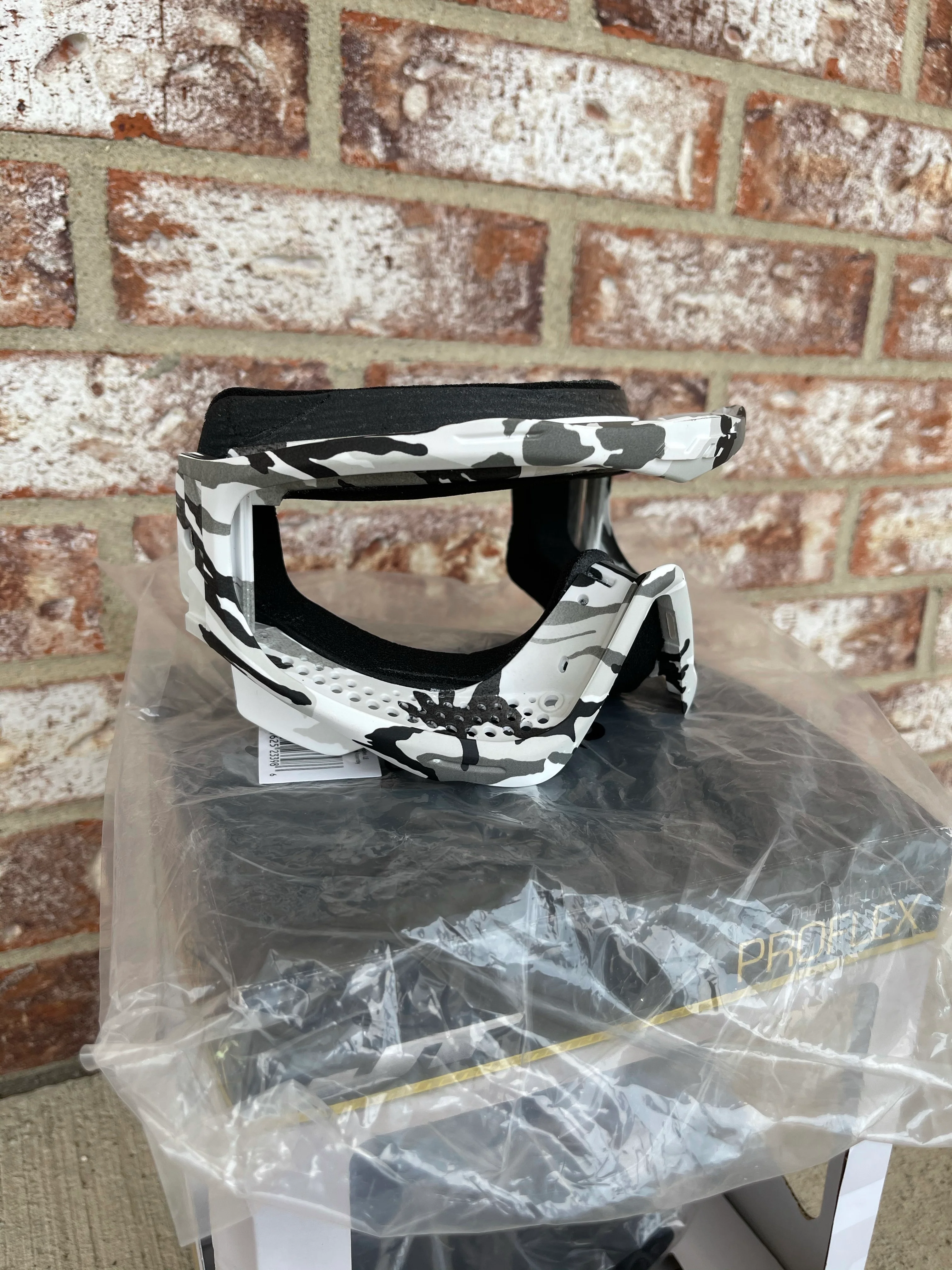 Used JT Proflex Paintball Mask - Sow Camo - Image 5