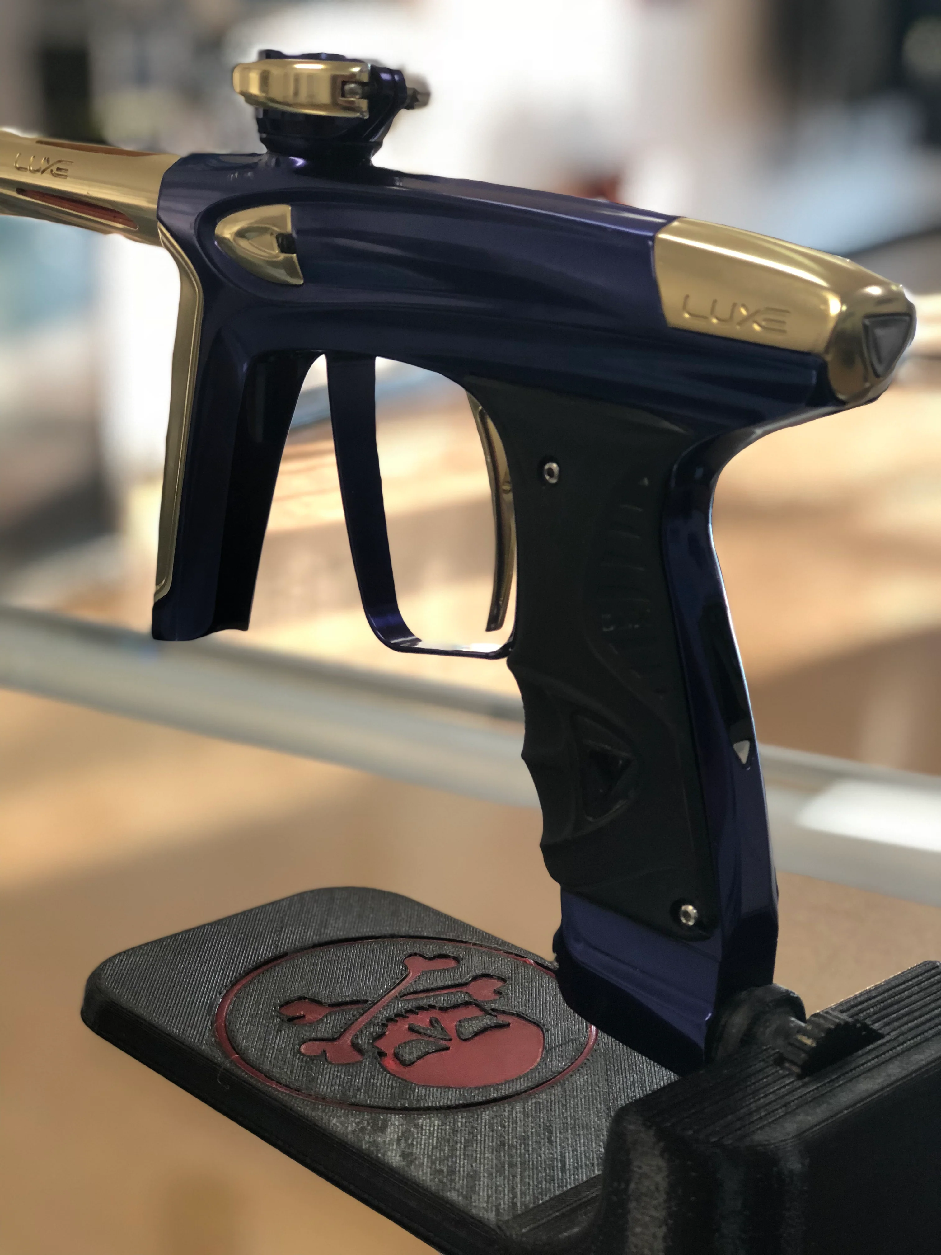 Used Luxe Ice Paintball Marker - Gloss Purple / Gloss Gold - Image 3